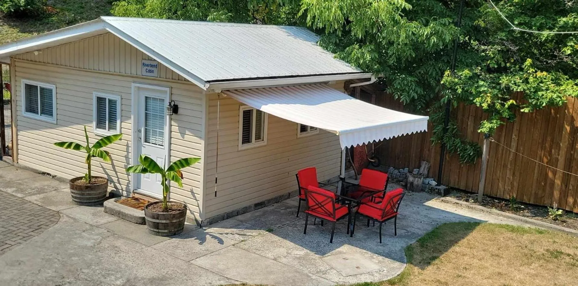 Property building in Riverbend Guest House