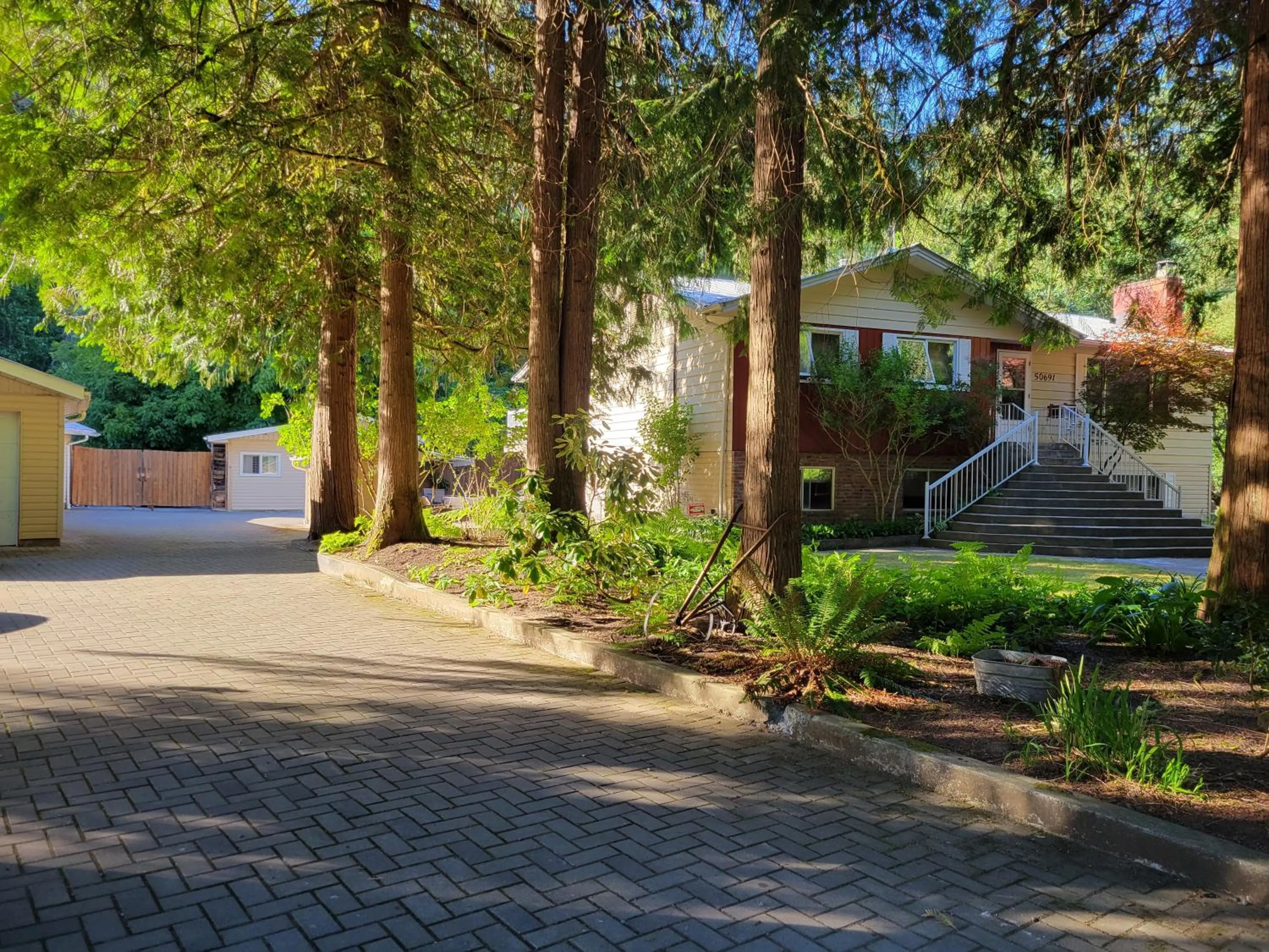 Property building in Riverbend Guest House