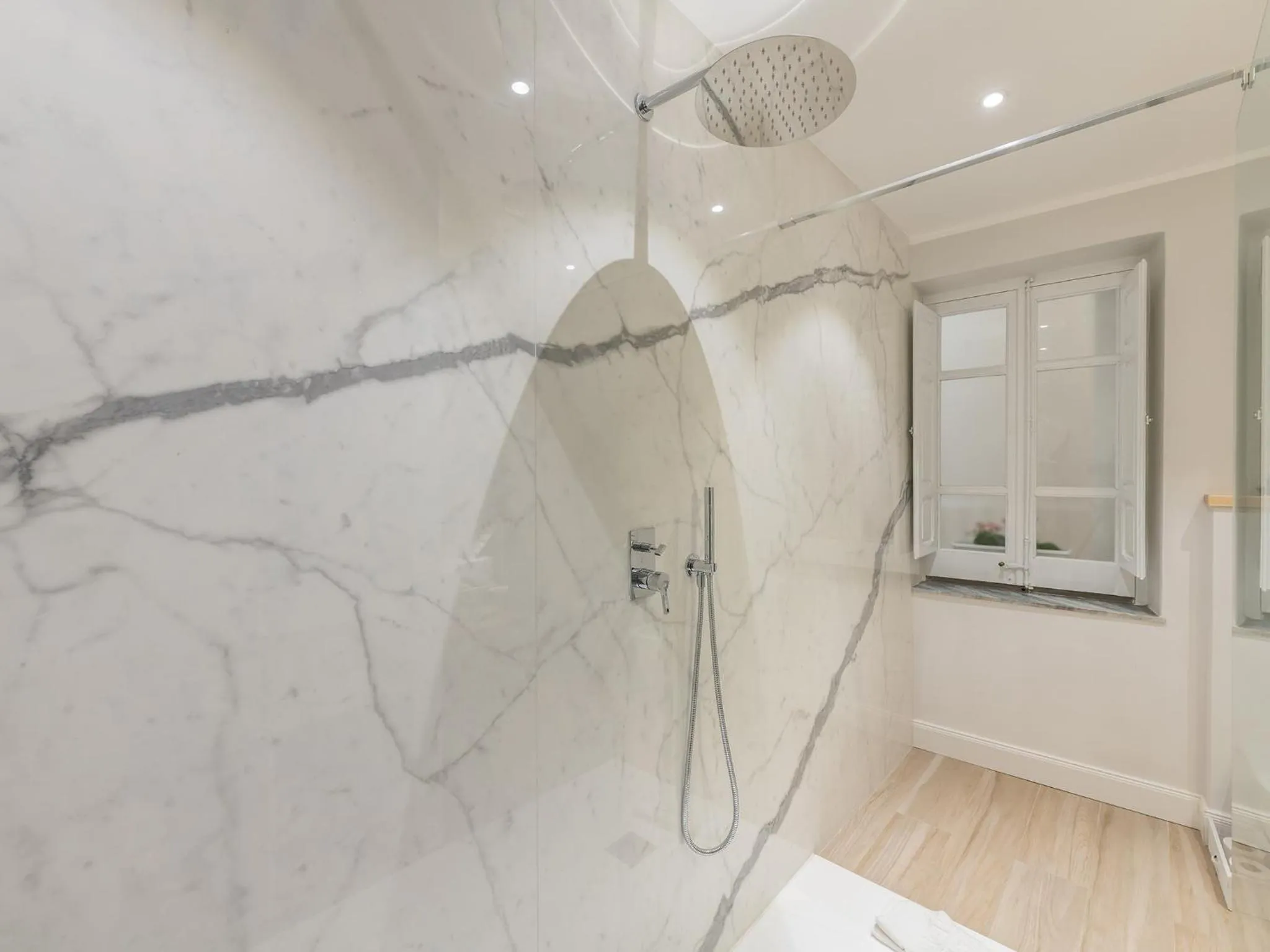 Bathroom in AQUAMADRE Suites