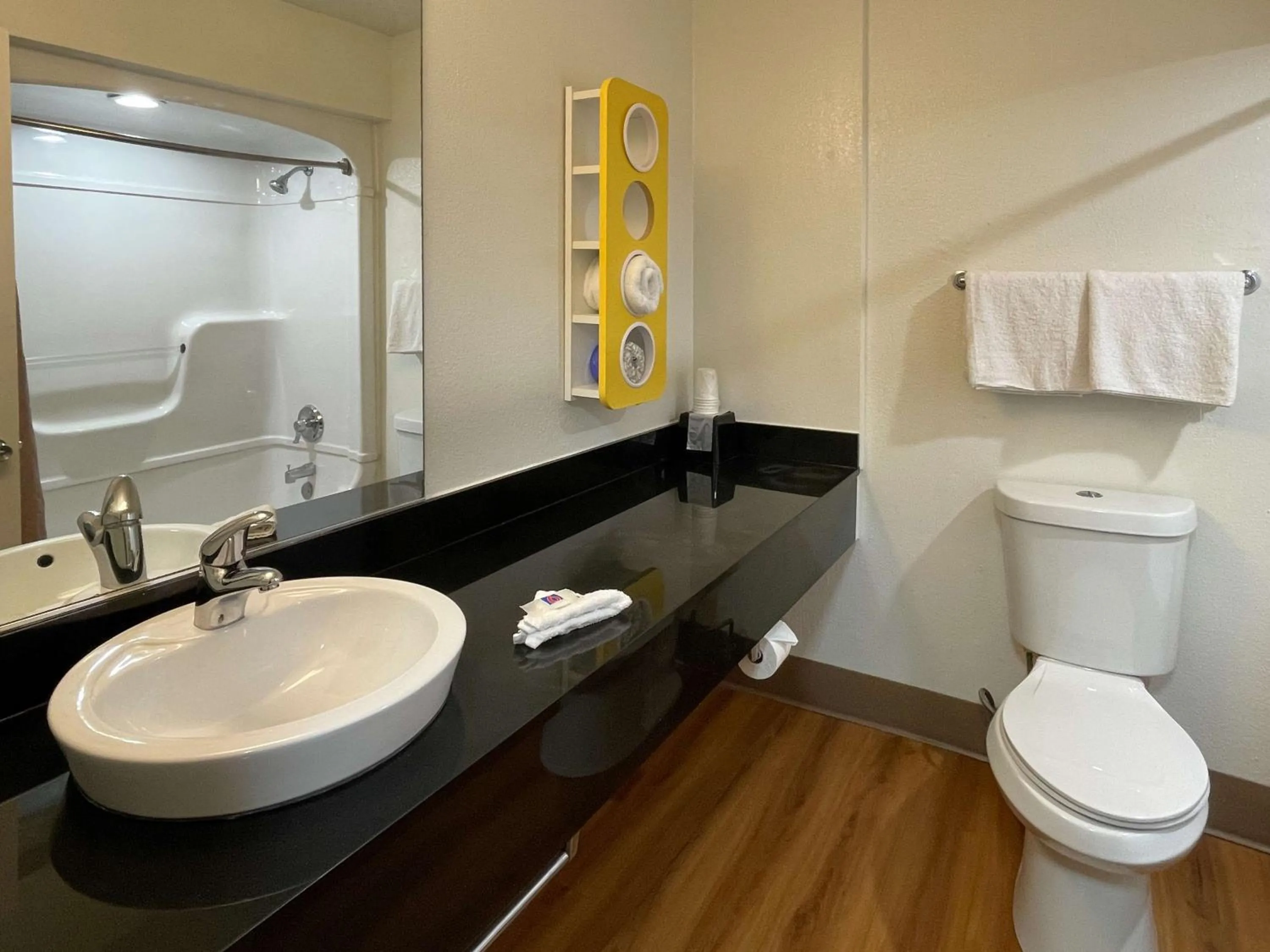 Bathroom in Motel 6-Duncanville, TX - Dallas