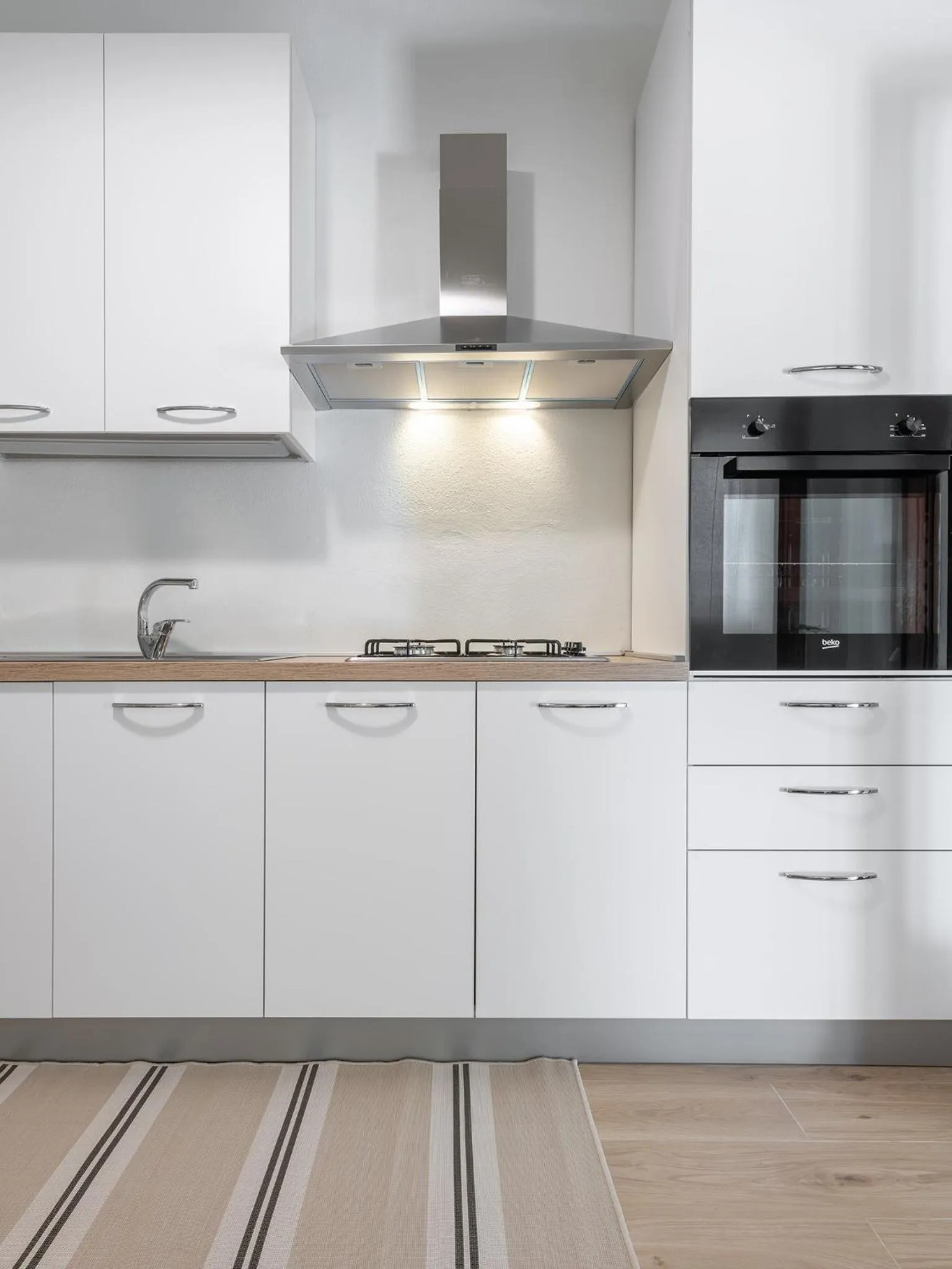 Kitchen or kitchenette in Villa Iole Apartment