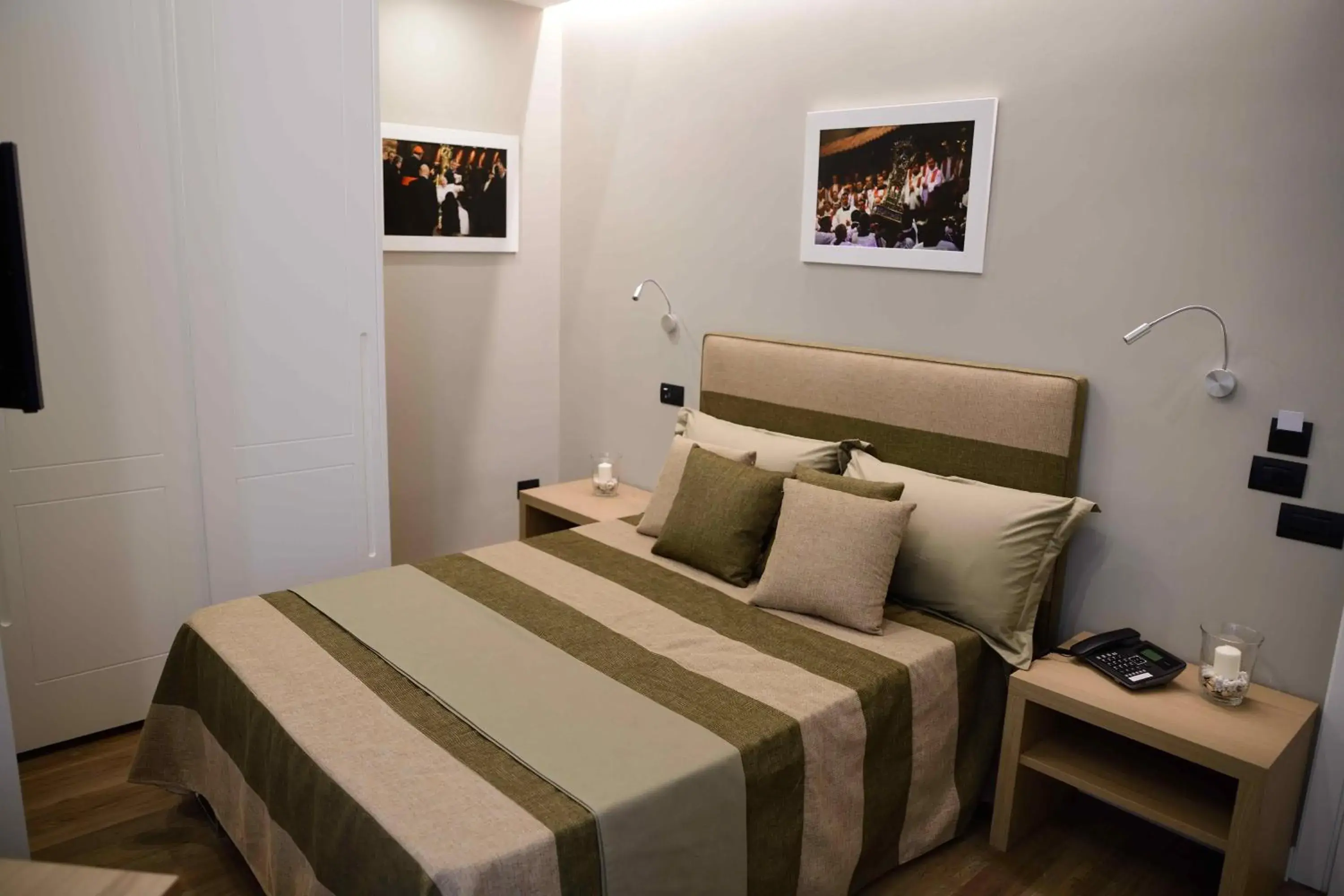 Double Room with Balcony in 50 SUITE Guesthouse Double Room with Balcony in 50 SUITE Guesthouse