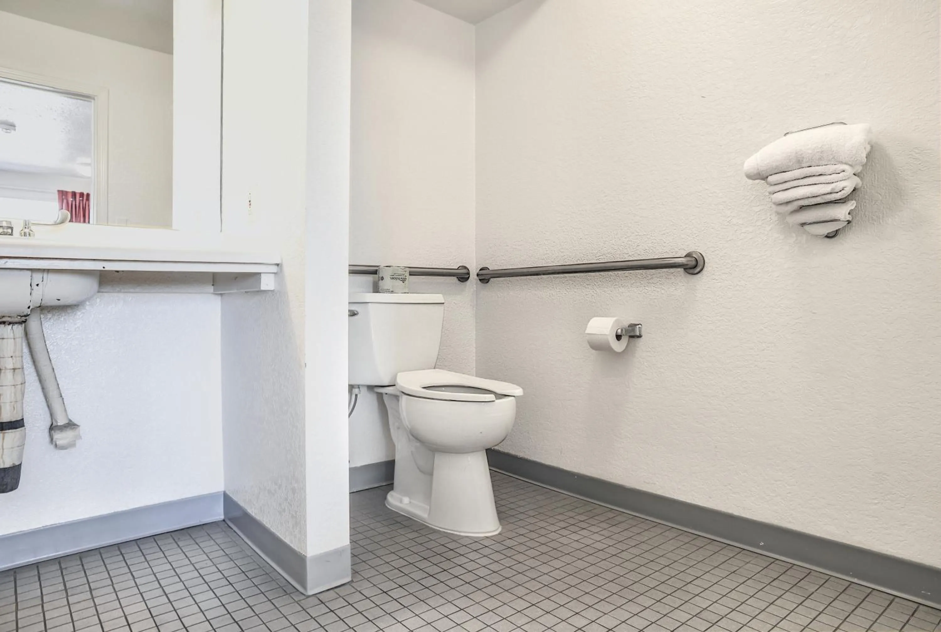 Bathroom in Motel 6-Saint Joseph, MO