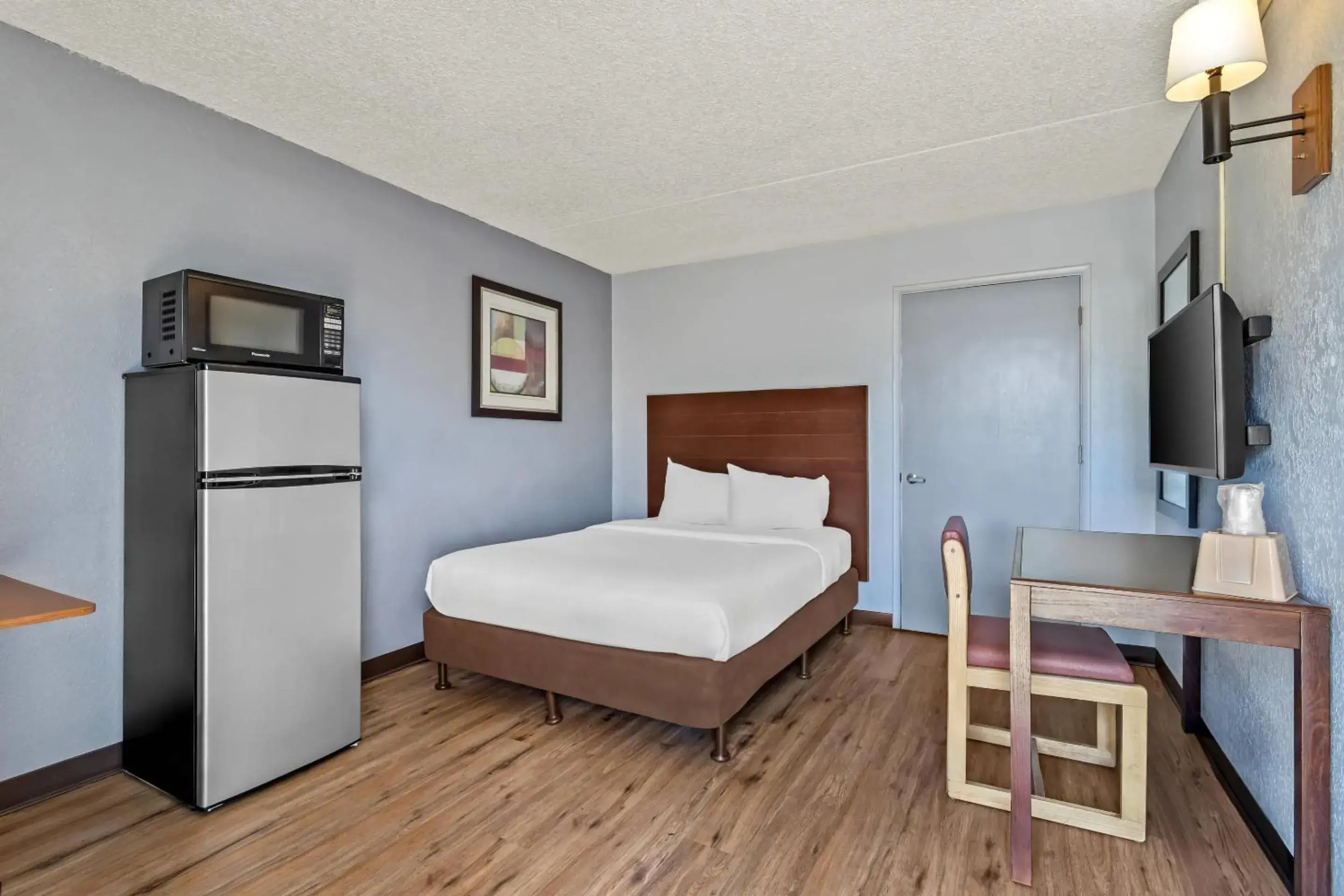 Bedroom, Bed in Rodeway Inn Albuquerque West Bedroom, Bed in Rodeway Inn Albuquerque West