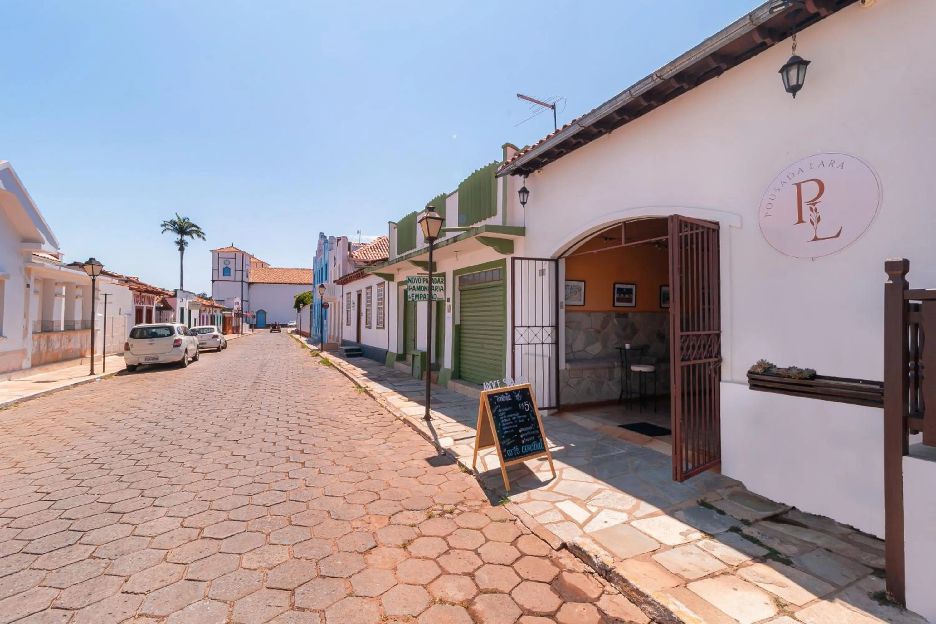 Facade/entrance in Pousada Lara
