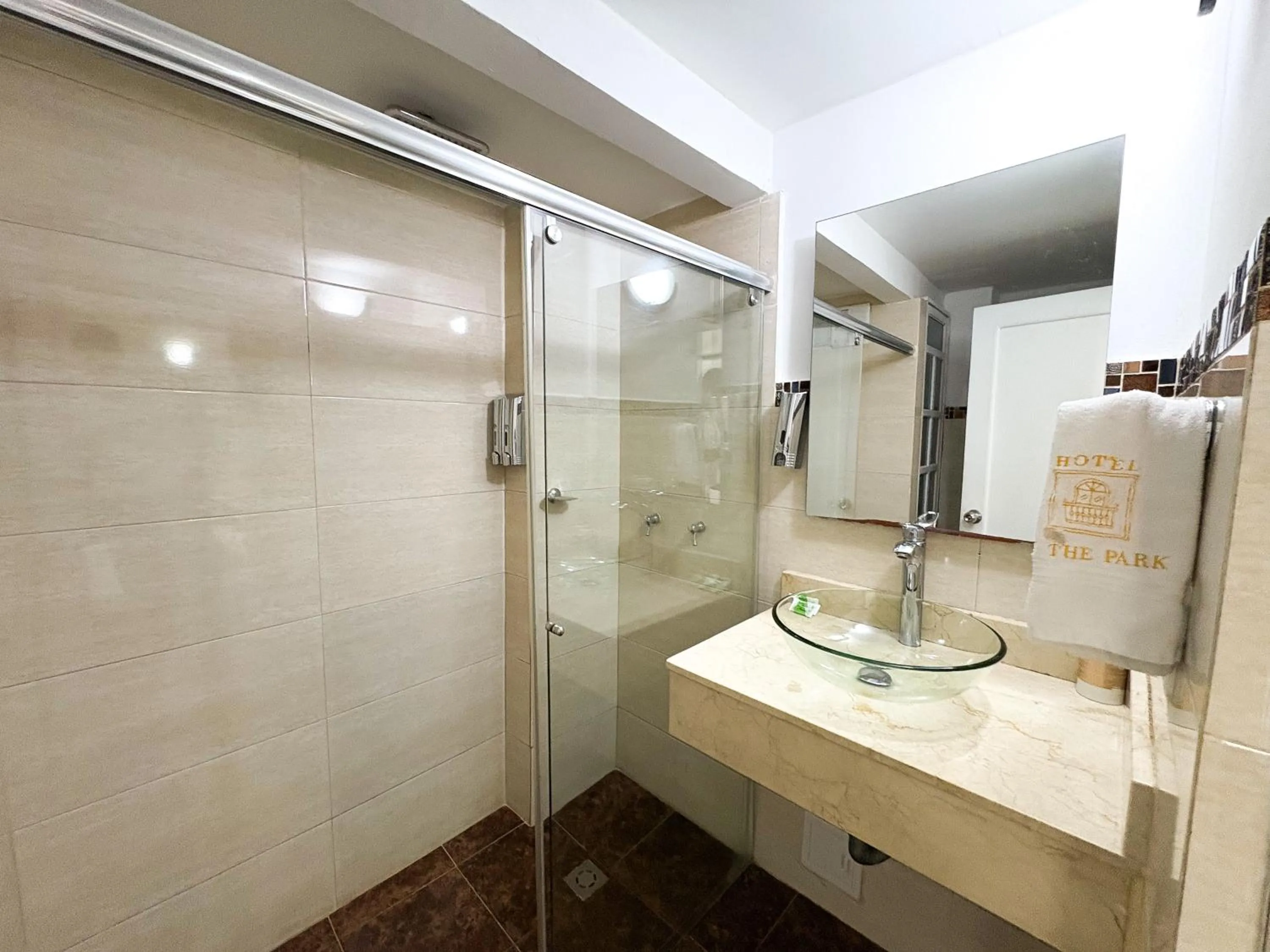 Shower in Hotel AT THE PARK