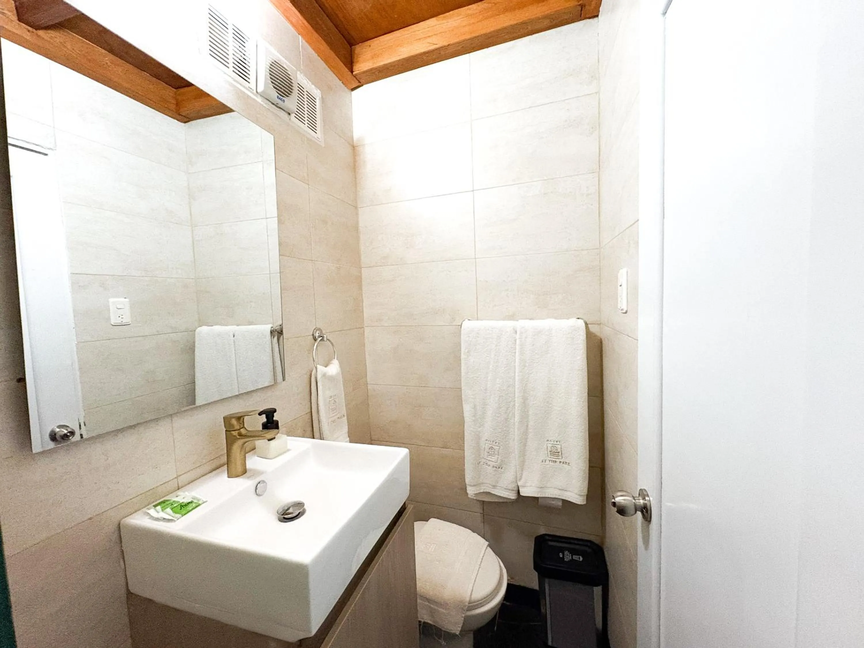 Toilet in Hotel AT THE PARK