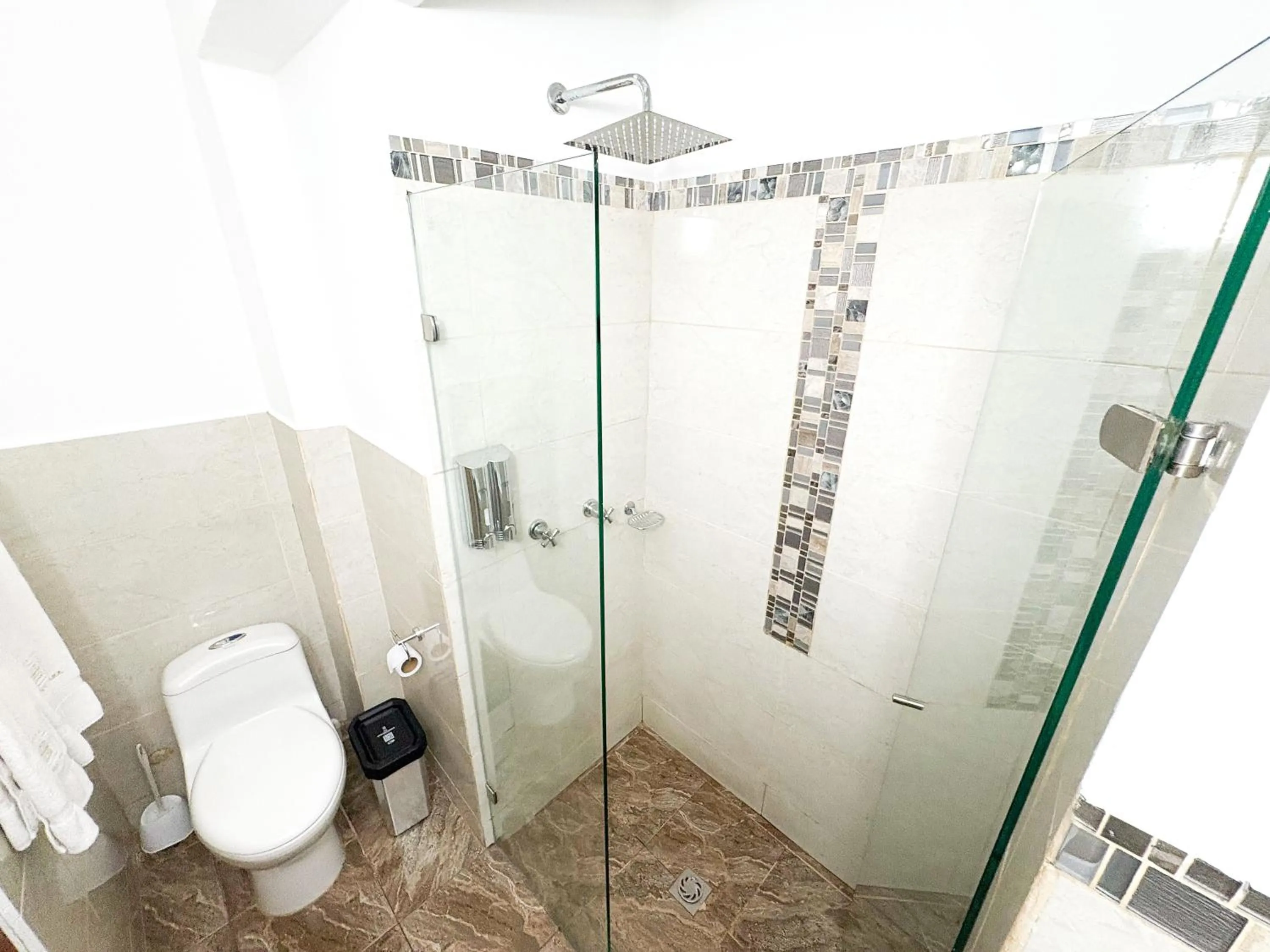 Shower in Hotel AT THE PARK