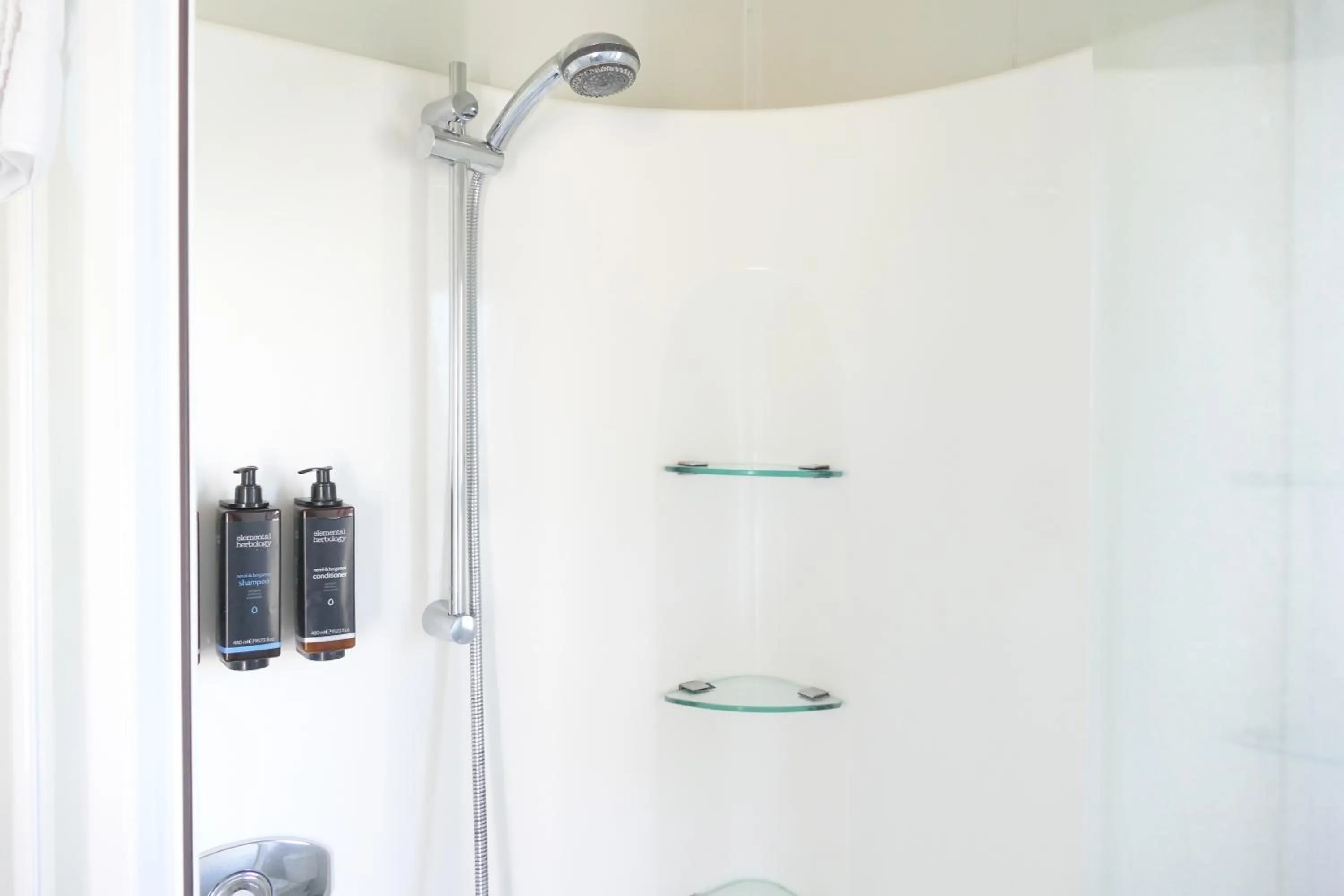 Shower in Riverside Whakatane Holiday Park