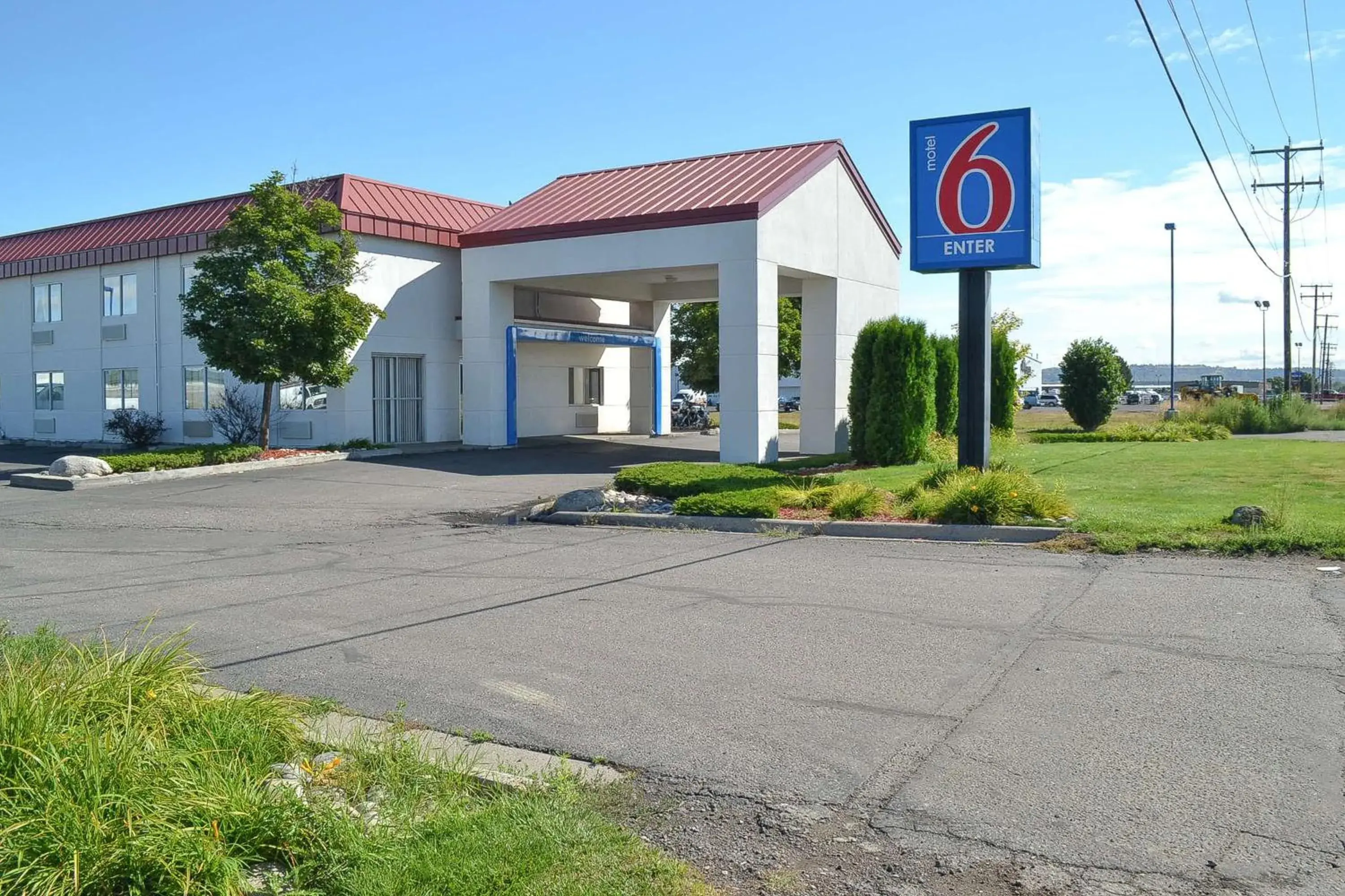 Property building in Motel 6-Billings, MT - North