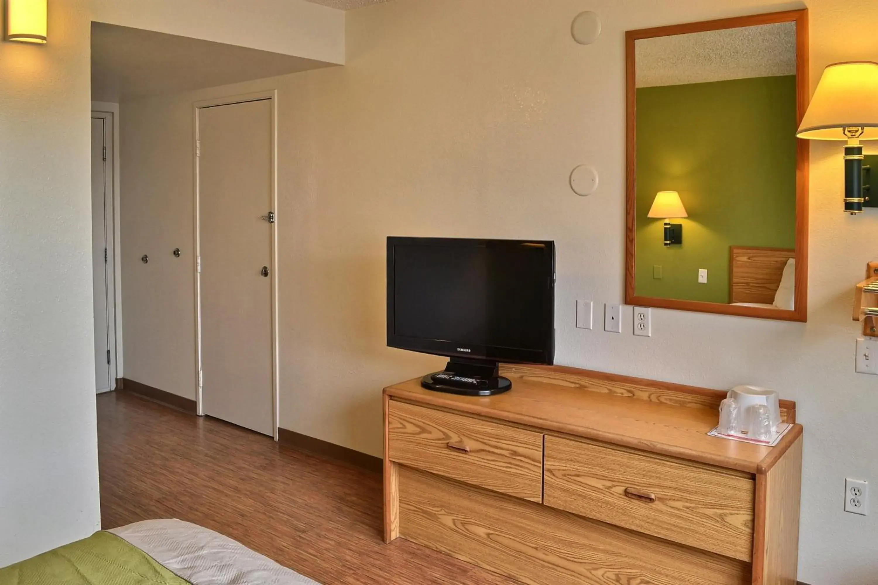 Decorative detail, TV/Entertainment Center in Motel 6-Billings, MT - North