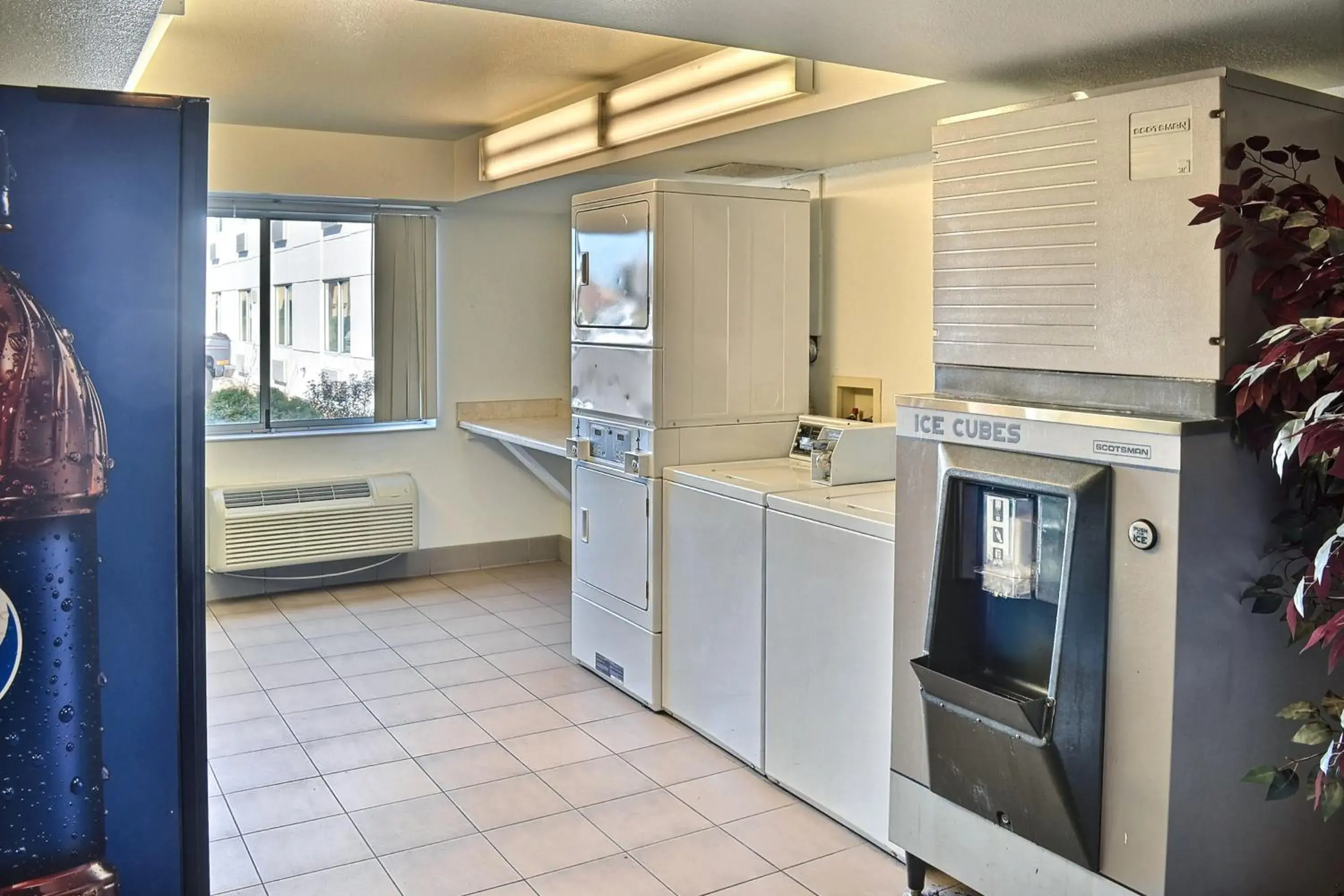 Decorative detail, Kitchen/Kitchenette in Motel 6-Billings, MT - North