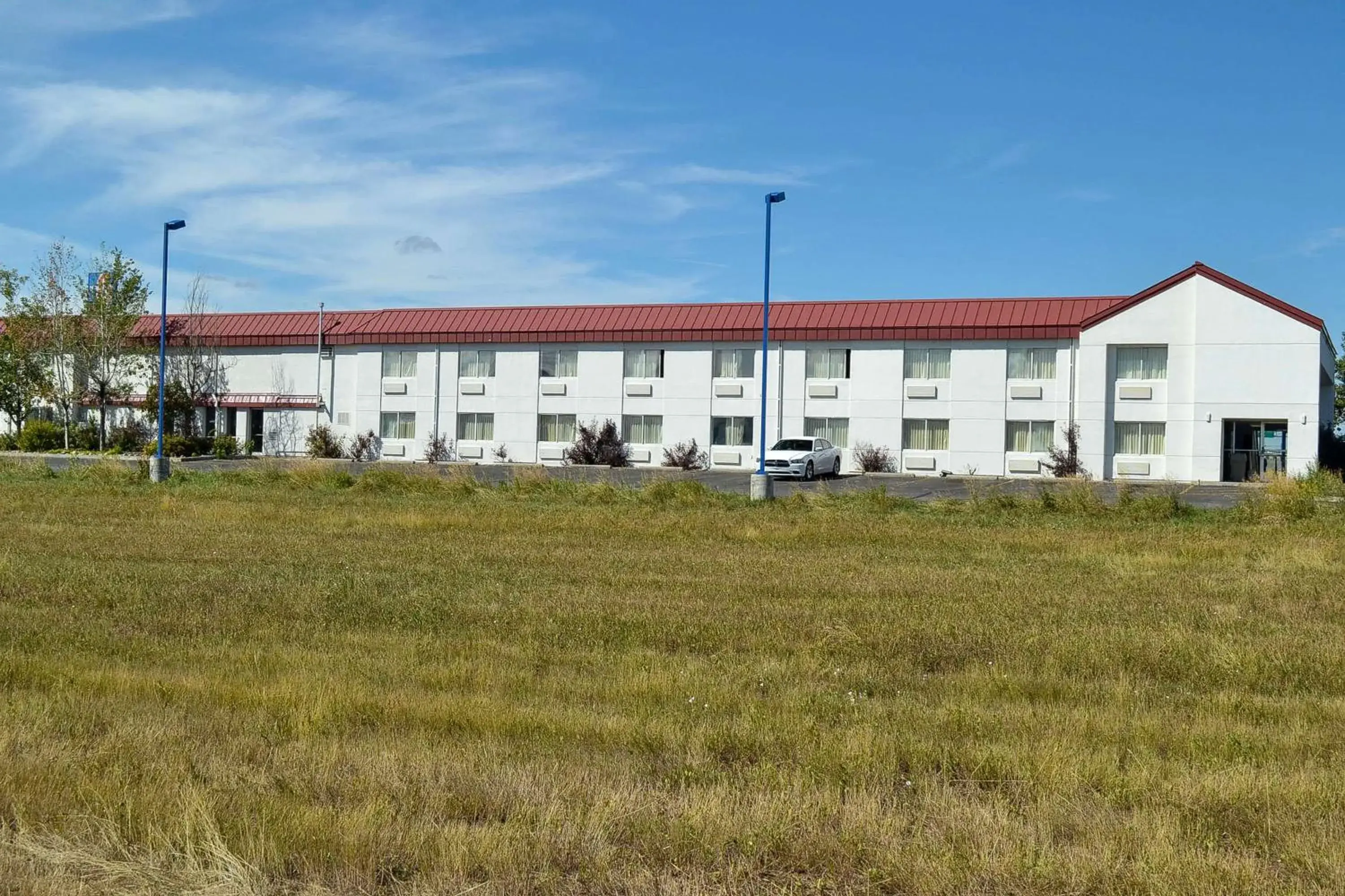 Property building, Garden in Motel 6-Billings, MT - North