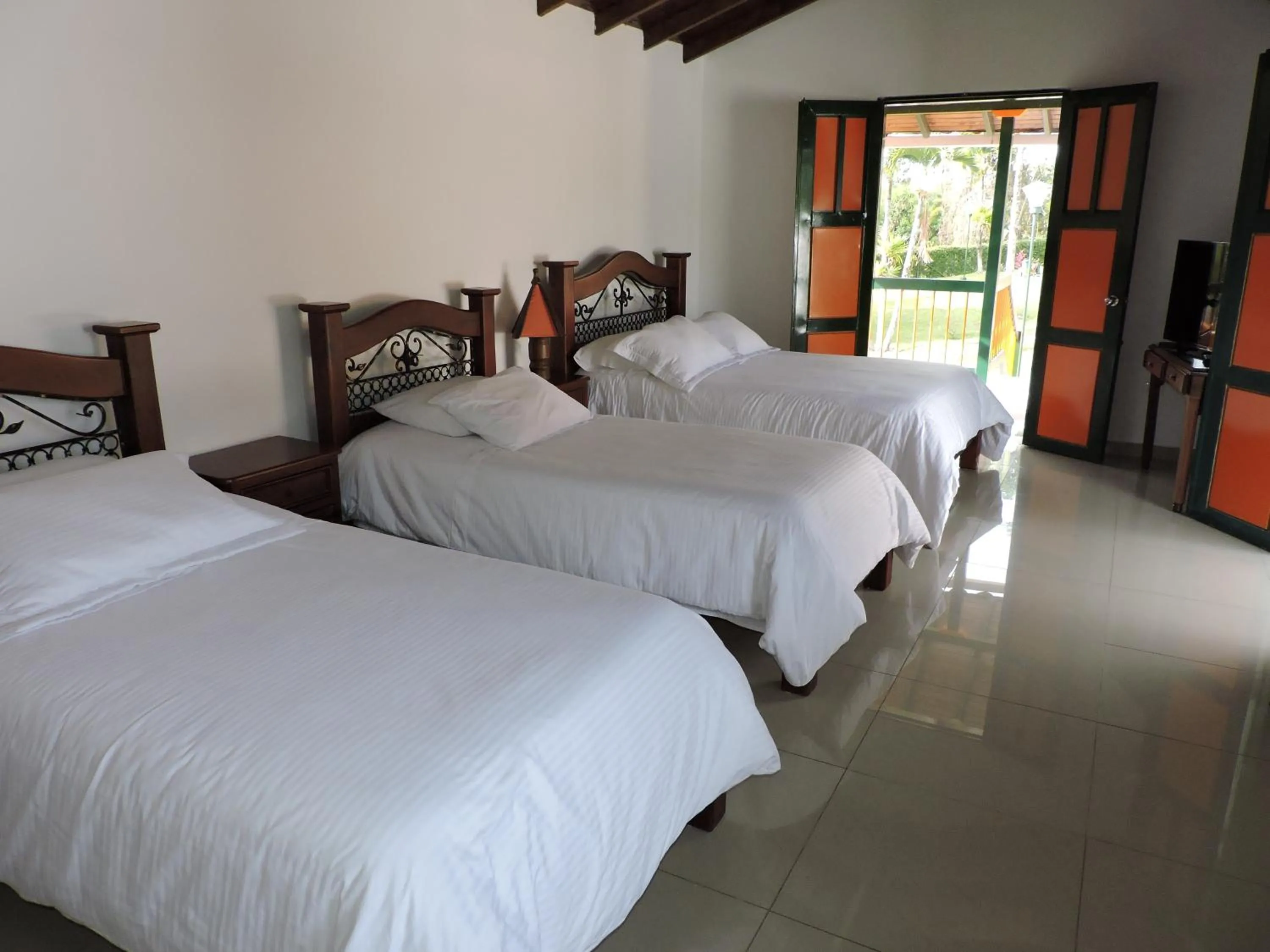 Bed in Finca Hotel Valparaíso