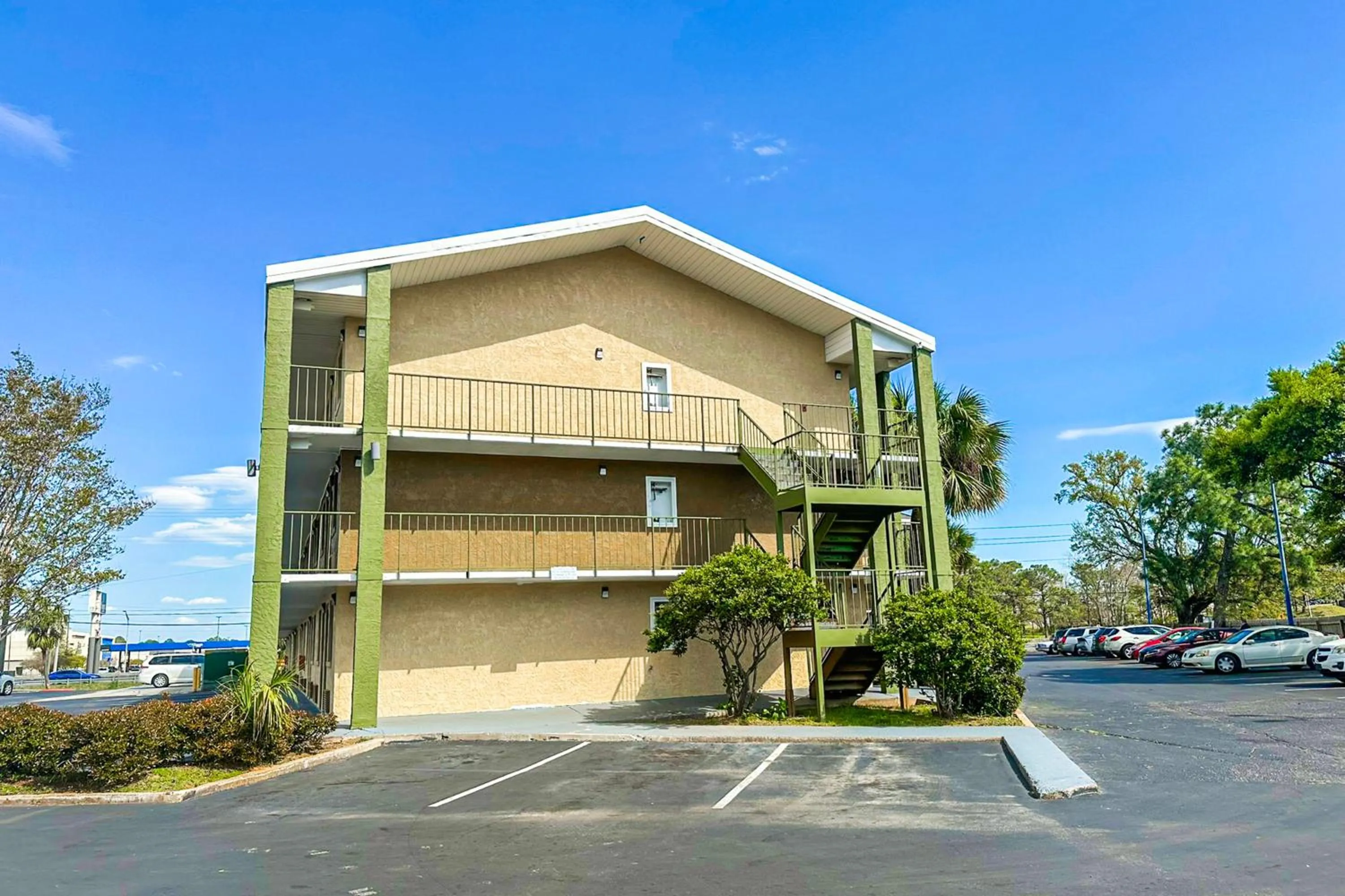 Property building in OYO Hotel Mobile, AL I-65 at Airport Blvd