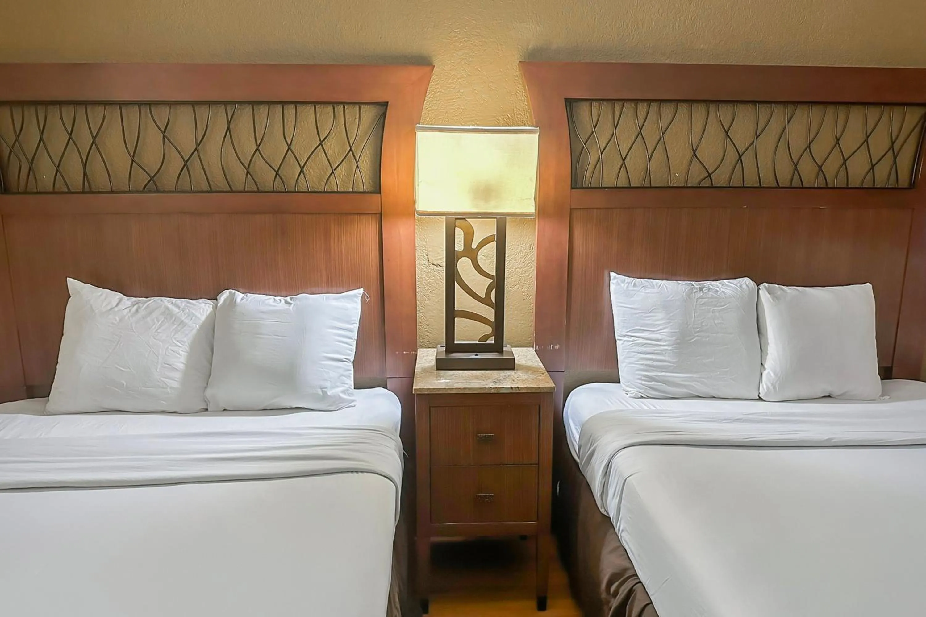 Bedroom, Bed in OYO Hotel Mobile, AL I-65 at Airport Blvd