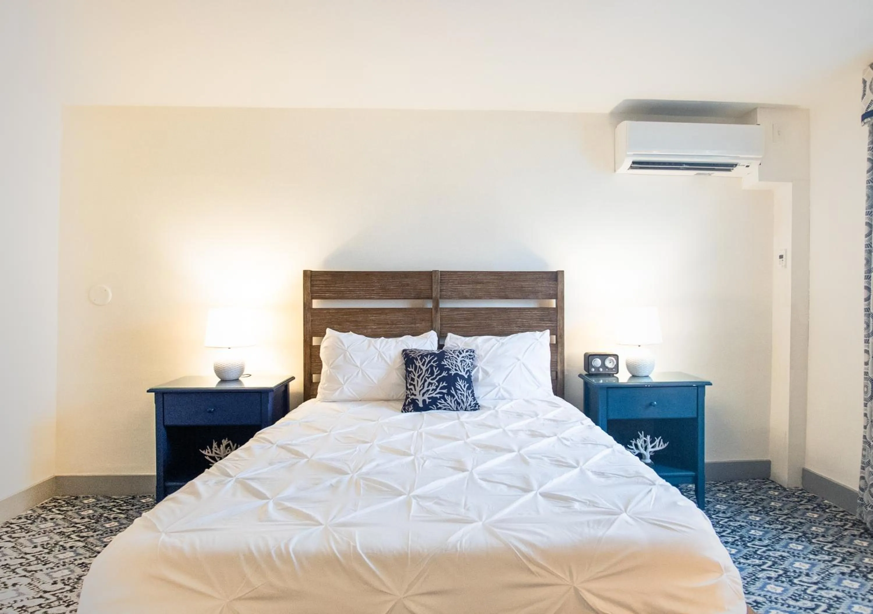 Bed in The Whaler's Inn