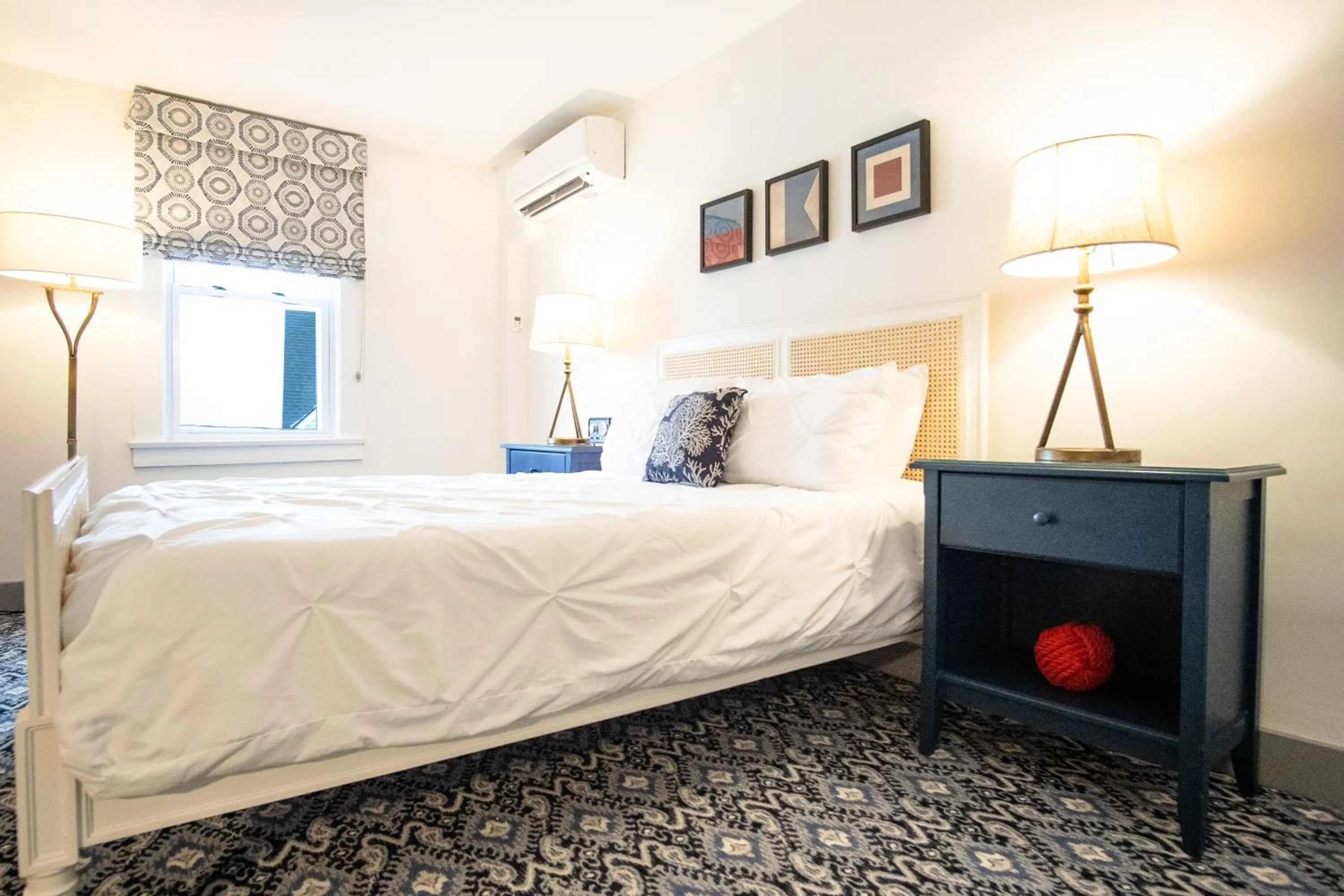 Bed in The Whaler's Inn