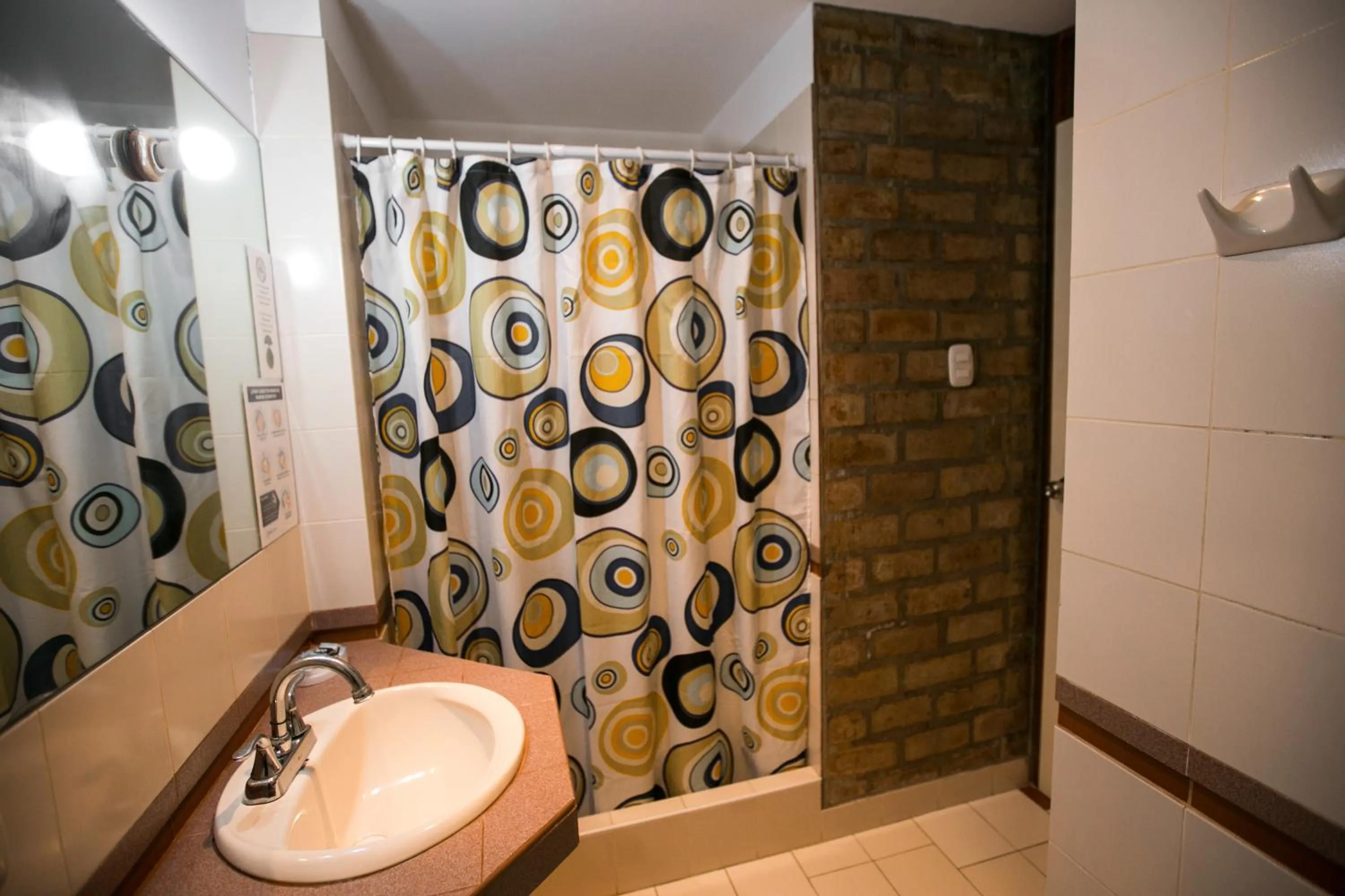 Shower in Casa de Baraybar
