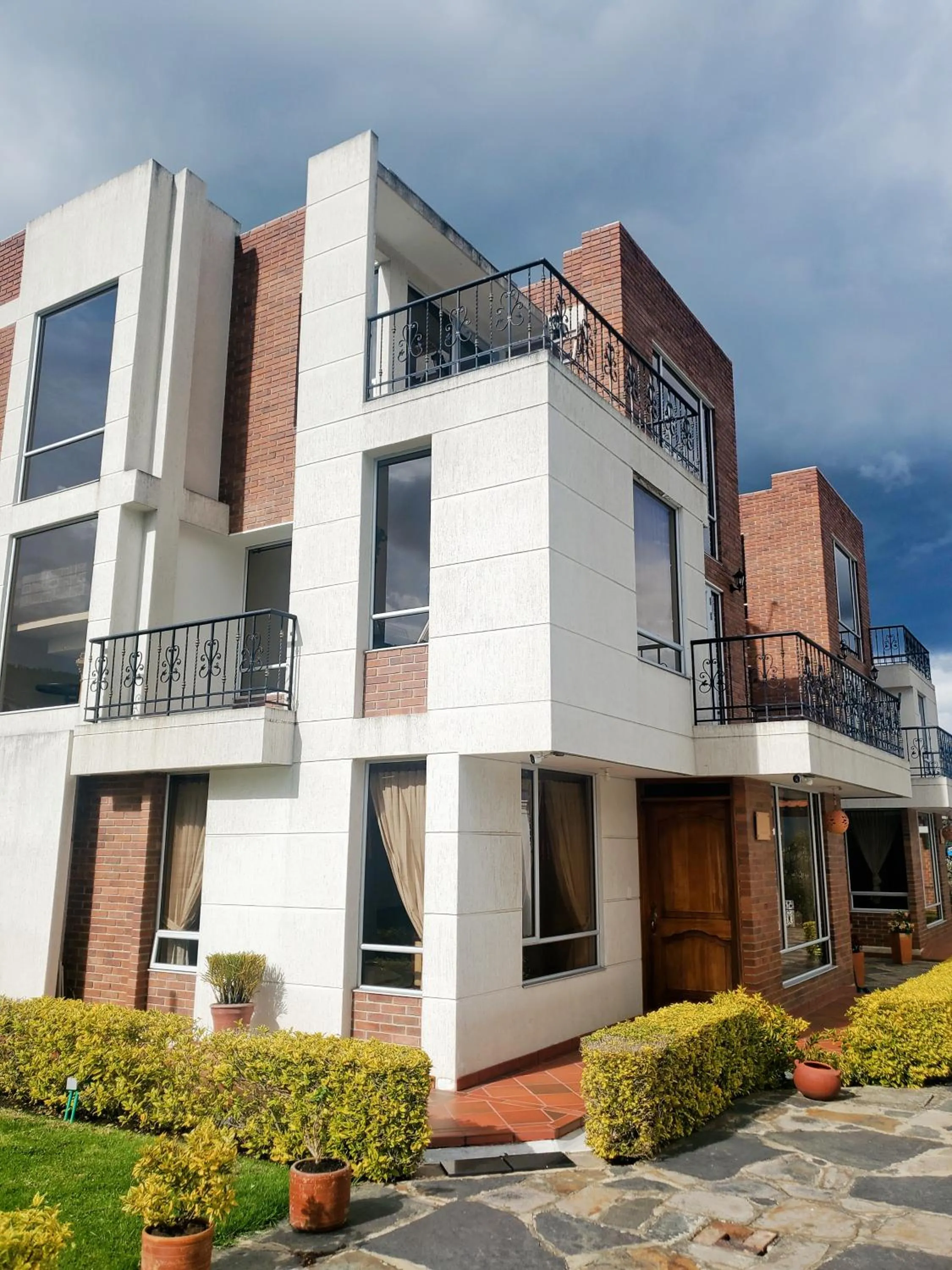 Valle De Iraka - Apartahotel