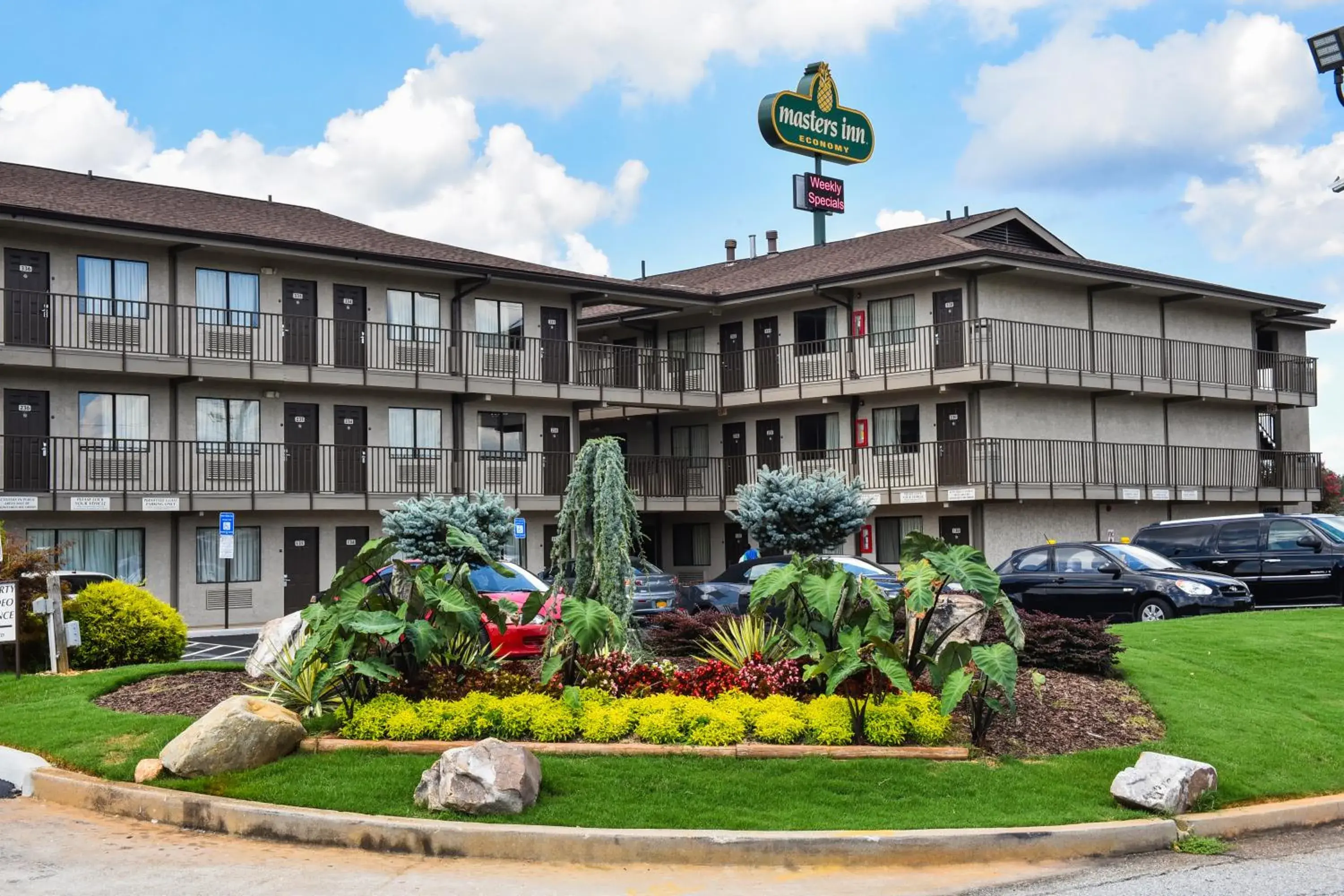 Property building in Masters Inn Tucker Property building in Masters Inn Tucker