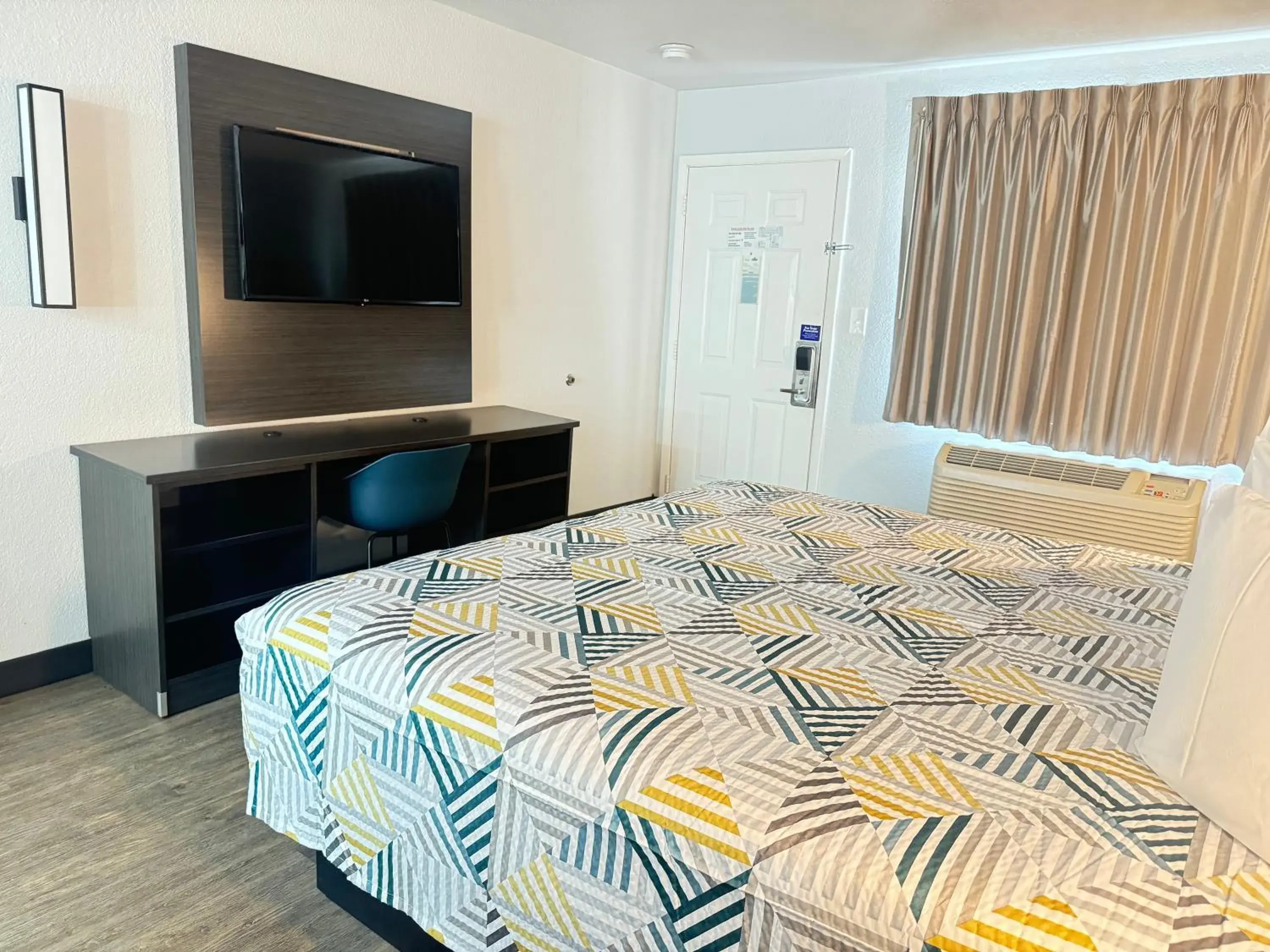 King Room - Disability Access in Masters Inn Tucker King Room - Disability Access in Masters Inn Tucker