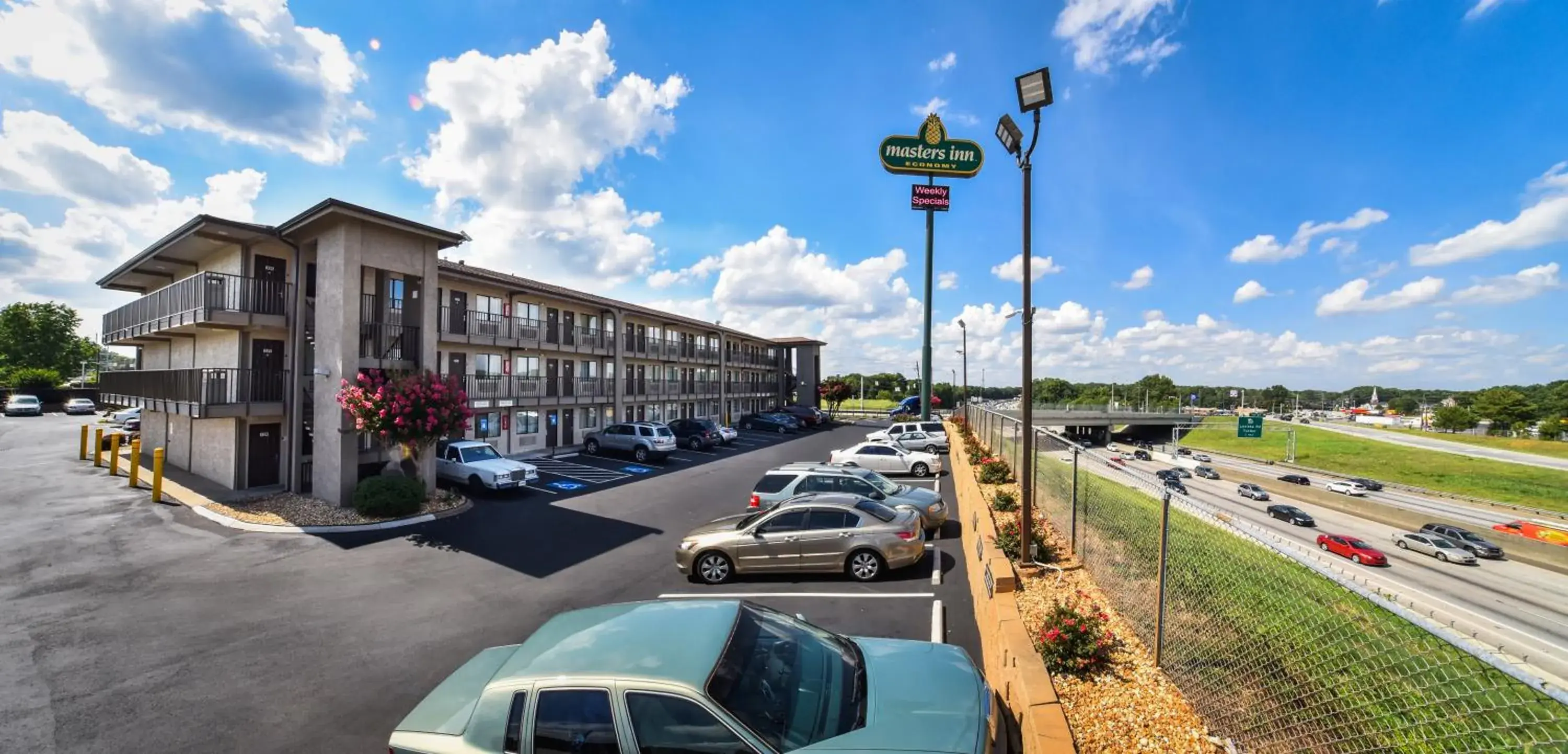 Property building in Masters Inn Tucker Property building in Masters Inn Tucker