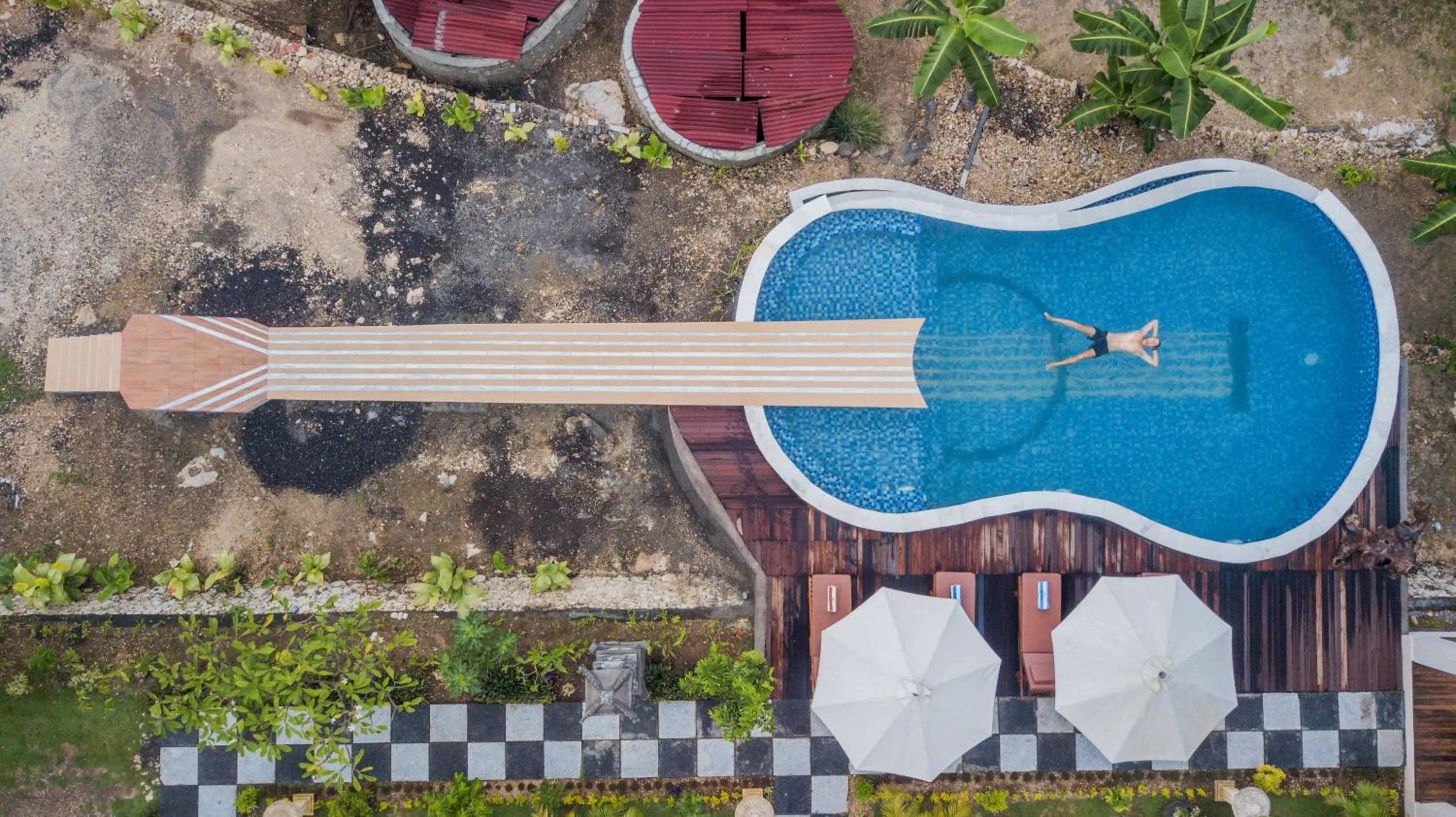 Staff in Horizon Nusa Penida