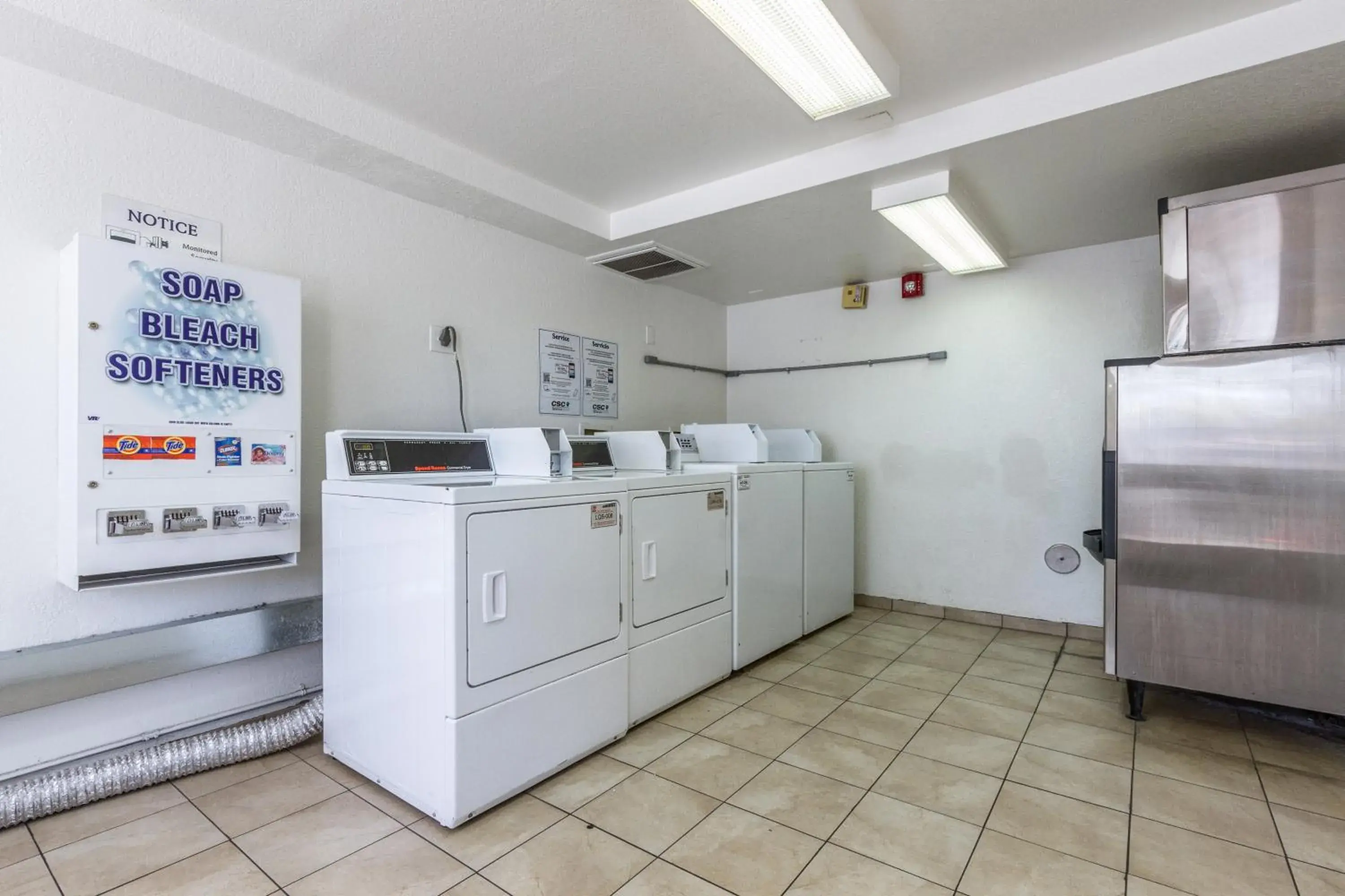 Other, Kitchen/Kitchenette in Motel 6 Tempe, AZ Phoenix Airport Priest Dr