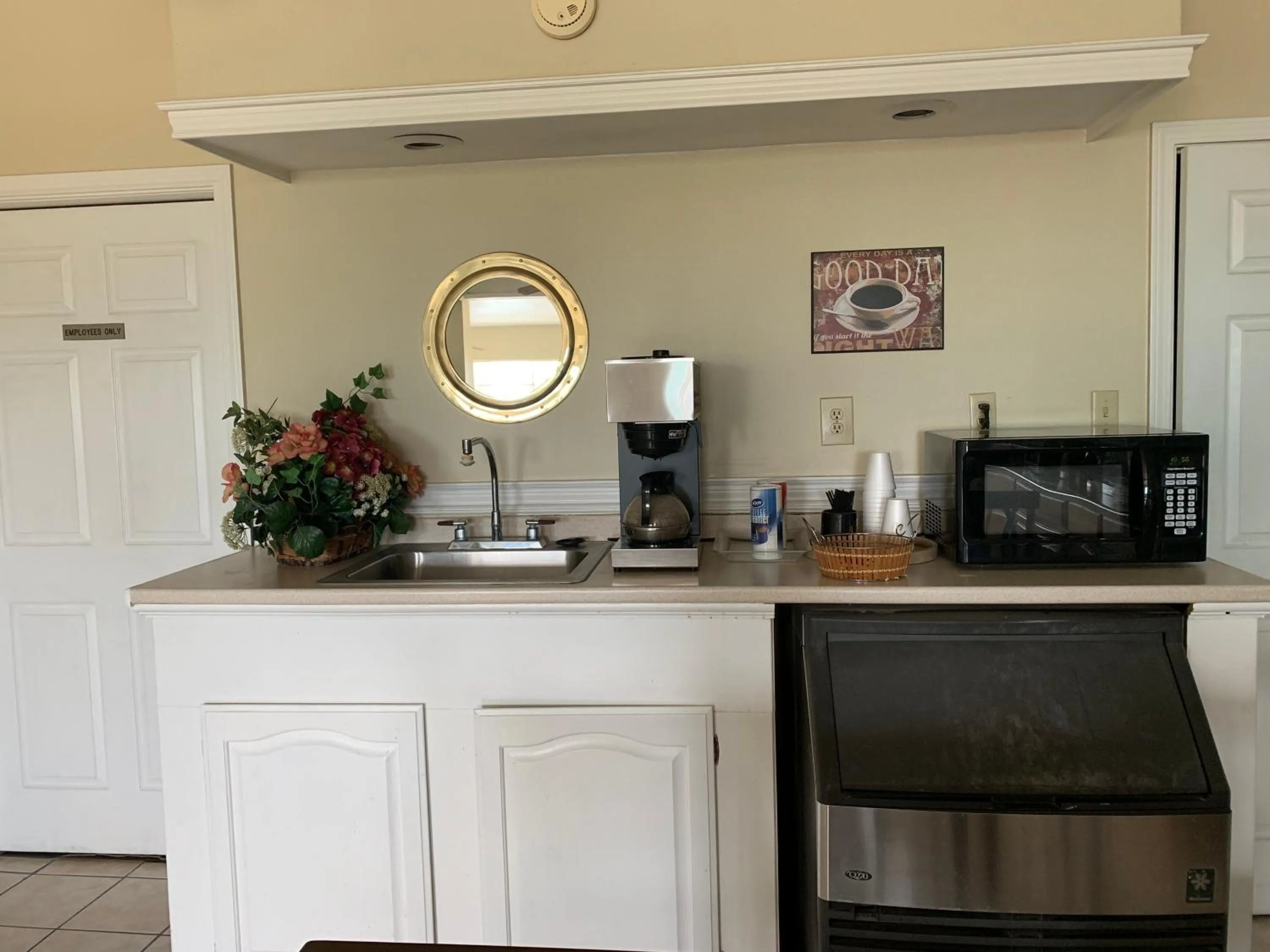 Area and facilities in American Inn Port O'Connor