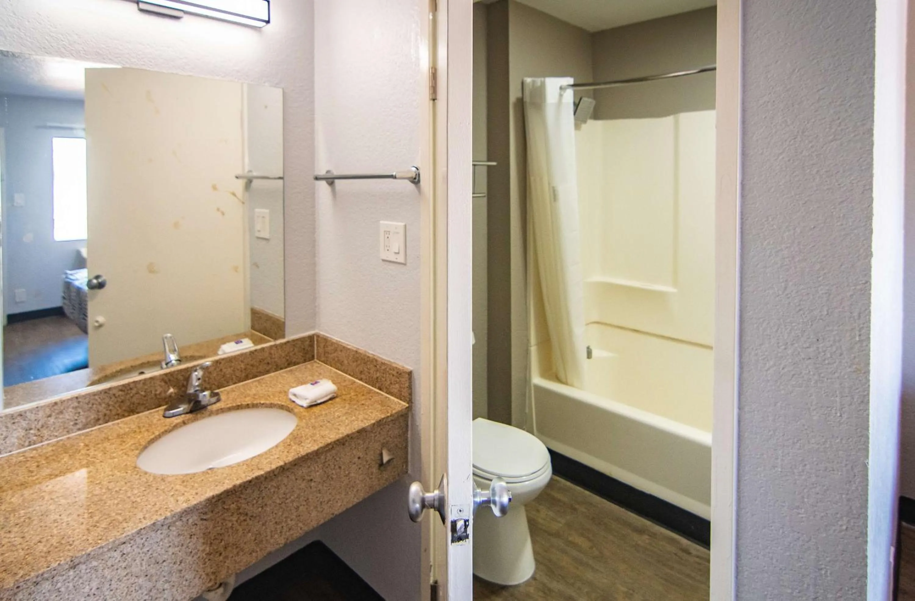 Bathroom in Motel 6-Ft. Pierce, FL