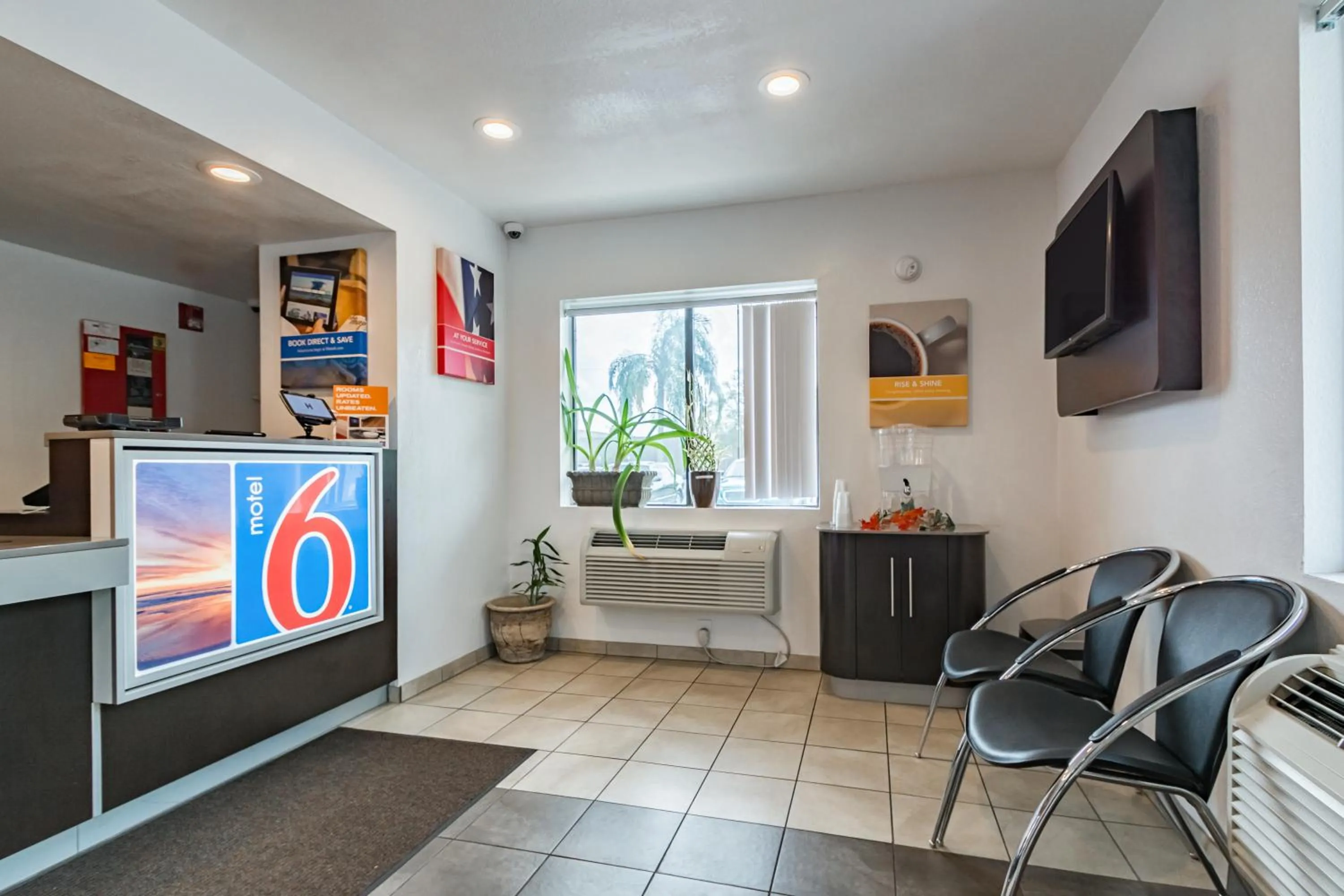 Lobby or reception in Motel 6-Ft. Pierce, FL