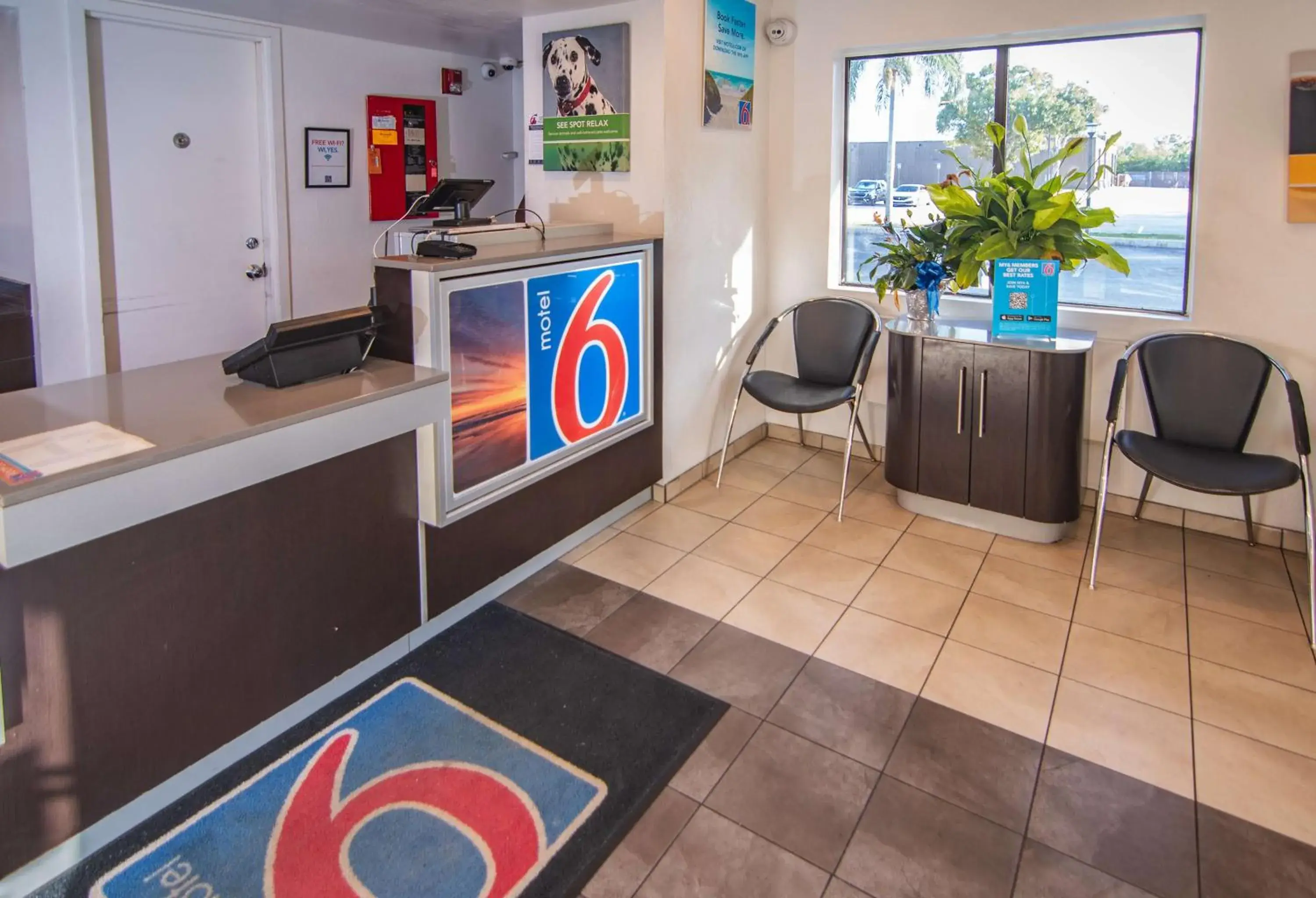 Lobby or reception in Motel 6-Ft. Pierce, FL Lobby or reception in Motel 6-Ft. Pierce, FL
