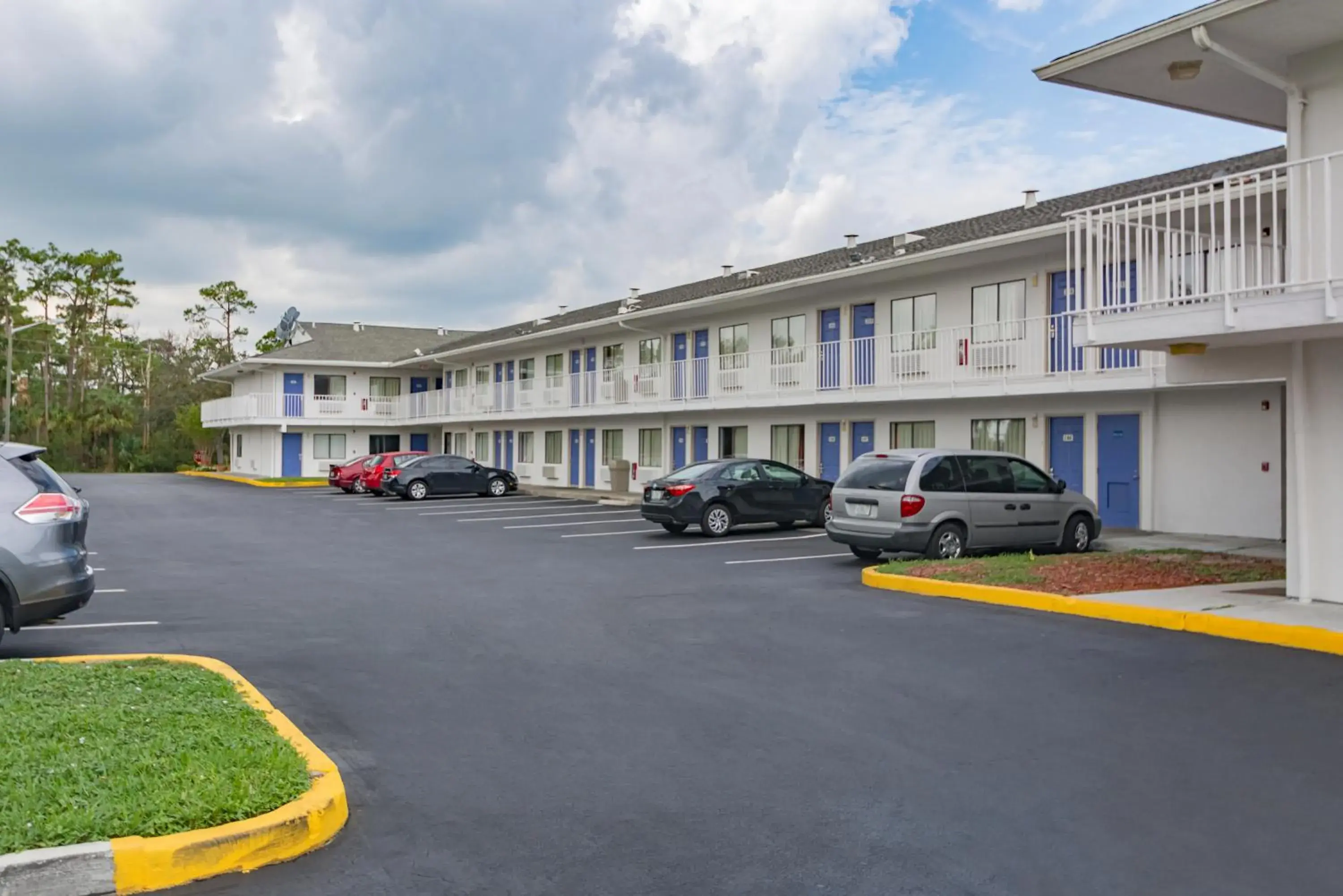 Property building in Motel 6-Ft. Pierce, FL Property building in Motel 6-Ft. Pierce, FL