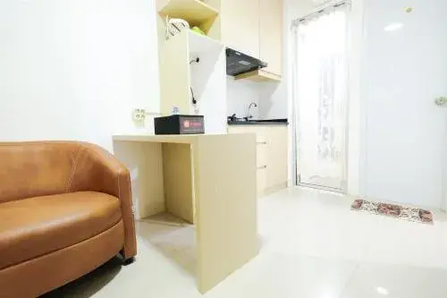 Simply & Clean 2BR Bassura City Apartment By Travelio Simply & Clean 2BR Bassura City Apartment By Travelio