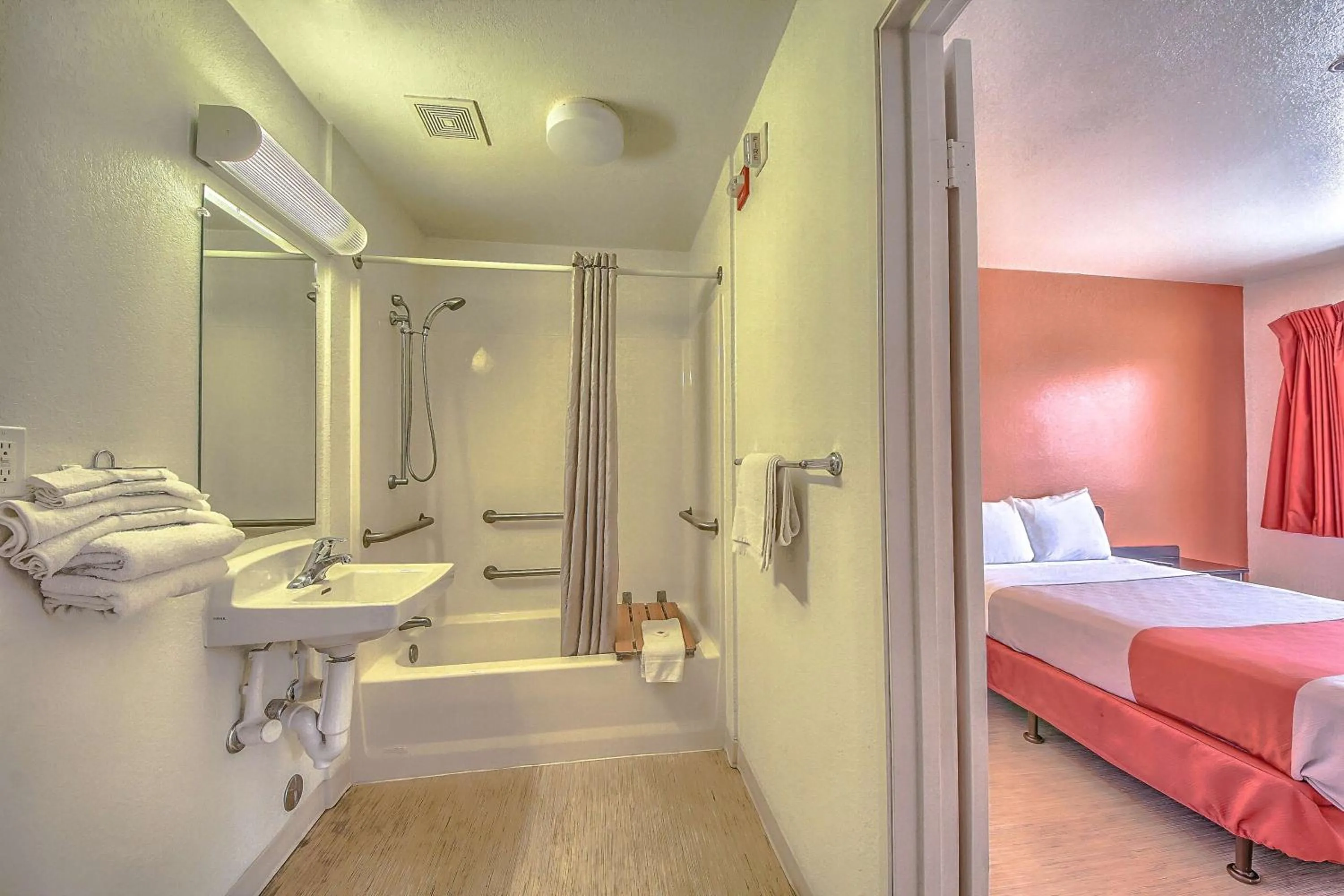 Photo of the whole room, Bed in Motel 6 San Antonio, Tx Six Flags Fiesta TX - La Cantera Area