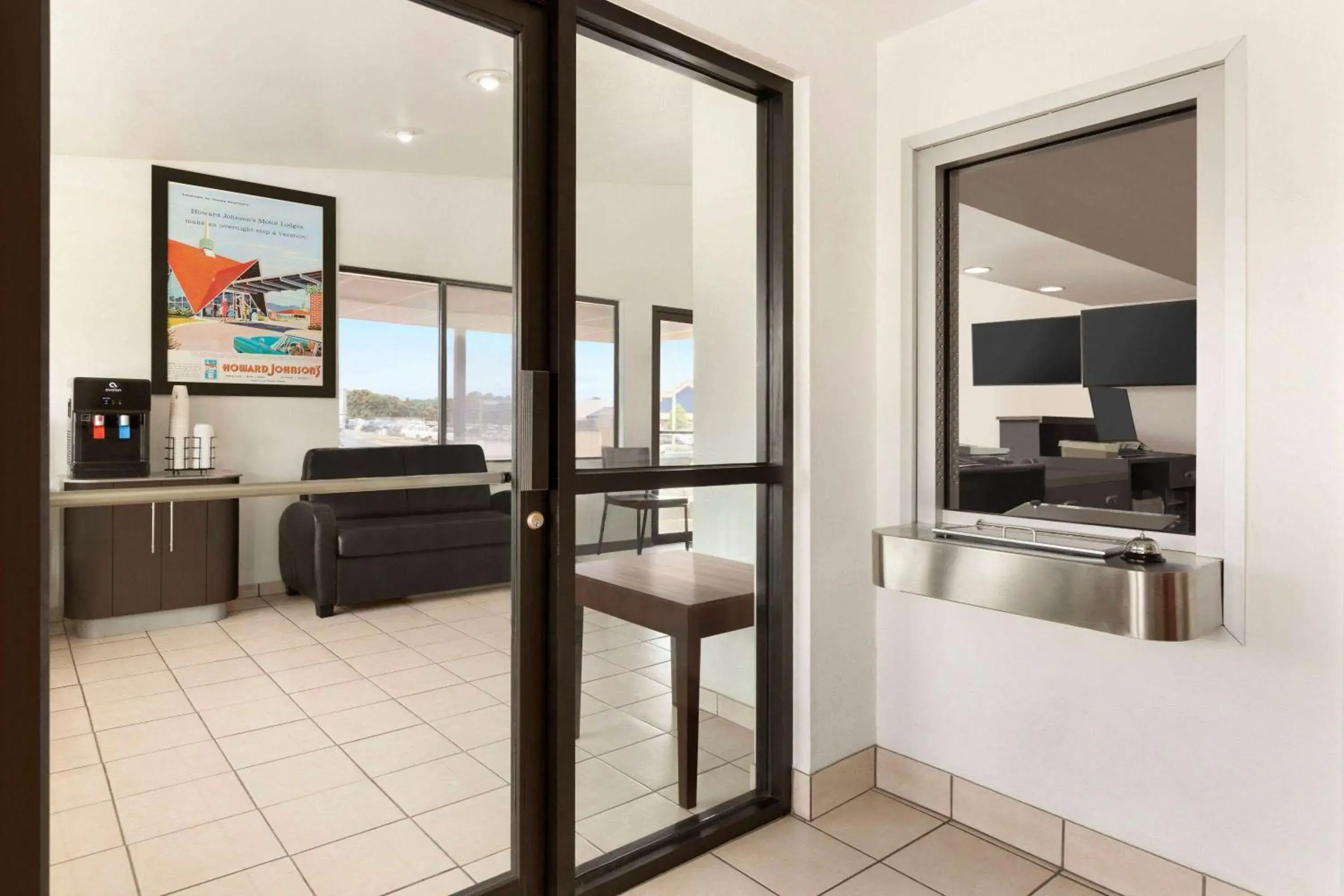 Lobby or reception in Howard Johnson by Wyndham Harrisonburg Lobby or reception in Howard Johnson by Wyndham Harrisonburg