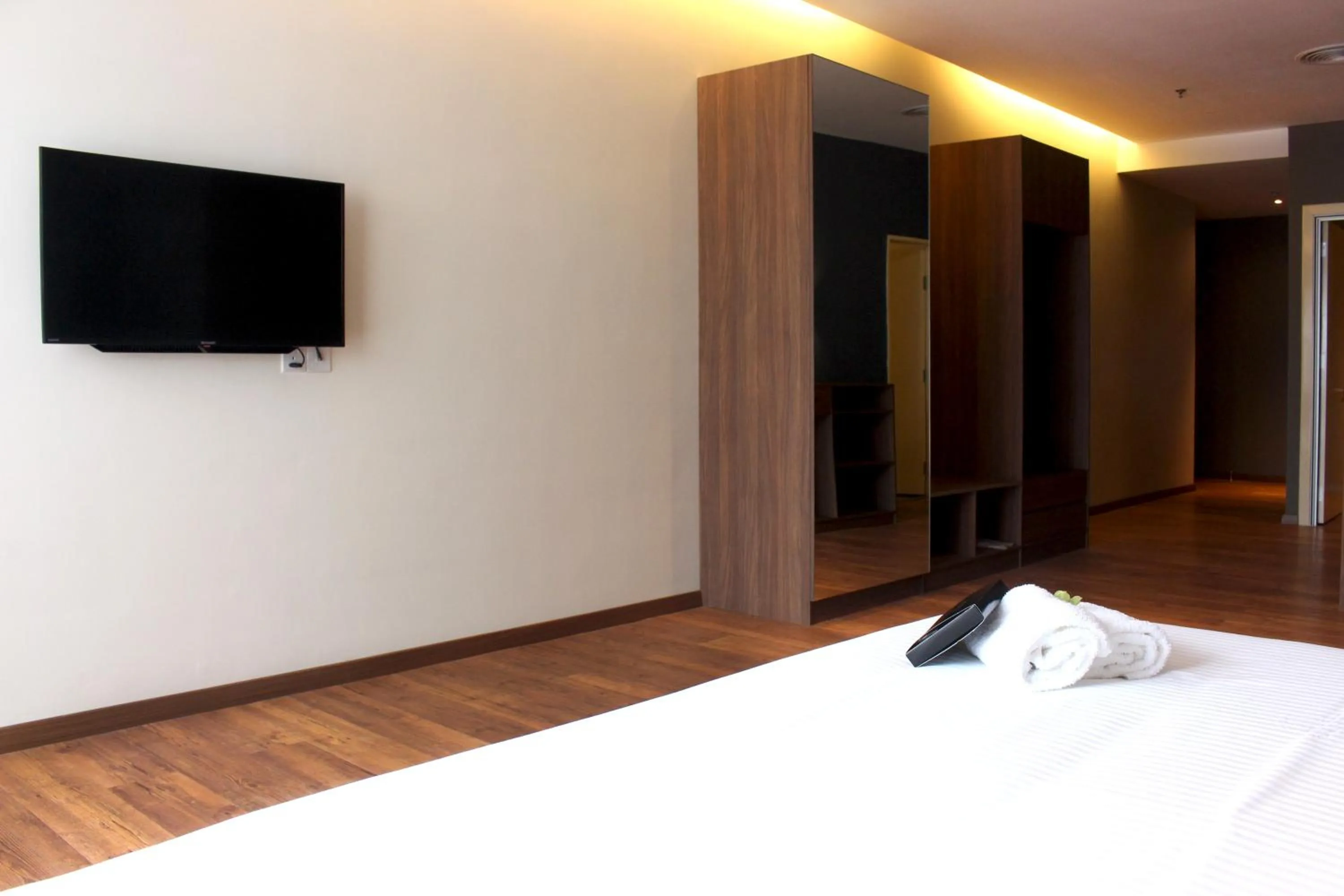 TV and multimedia, Bed in Imperial Regency Suites & Petaling Jaya