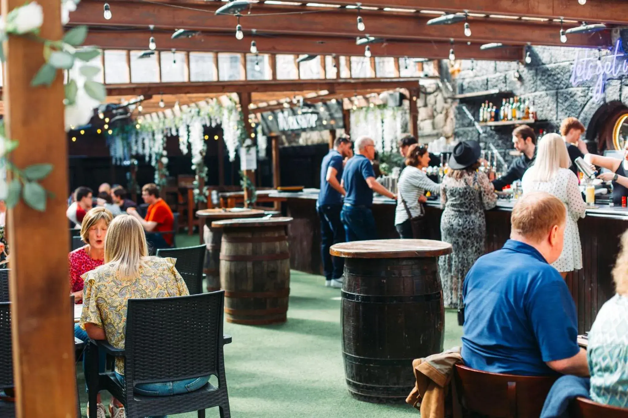 Restaurant/places to eat in Aberdeen Douglas Hotel Restaurant/places to eat in Aberdeen Douglas Hotel