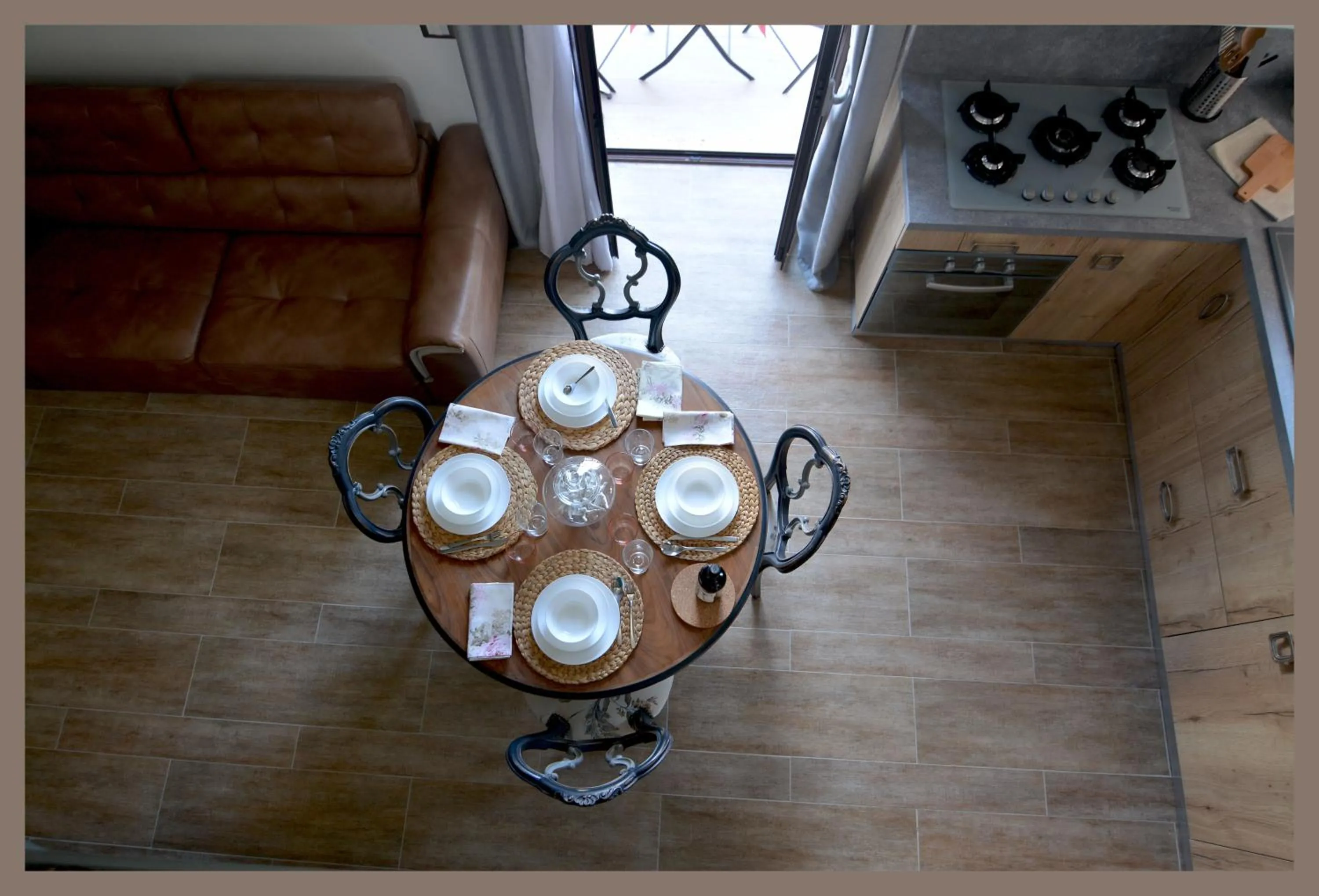 Dining area in B&b Slow life