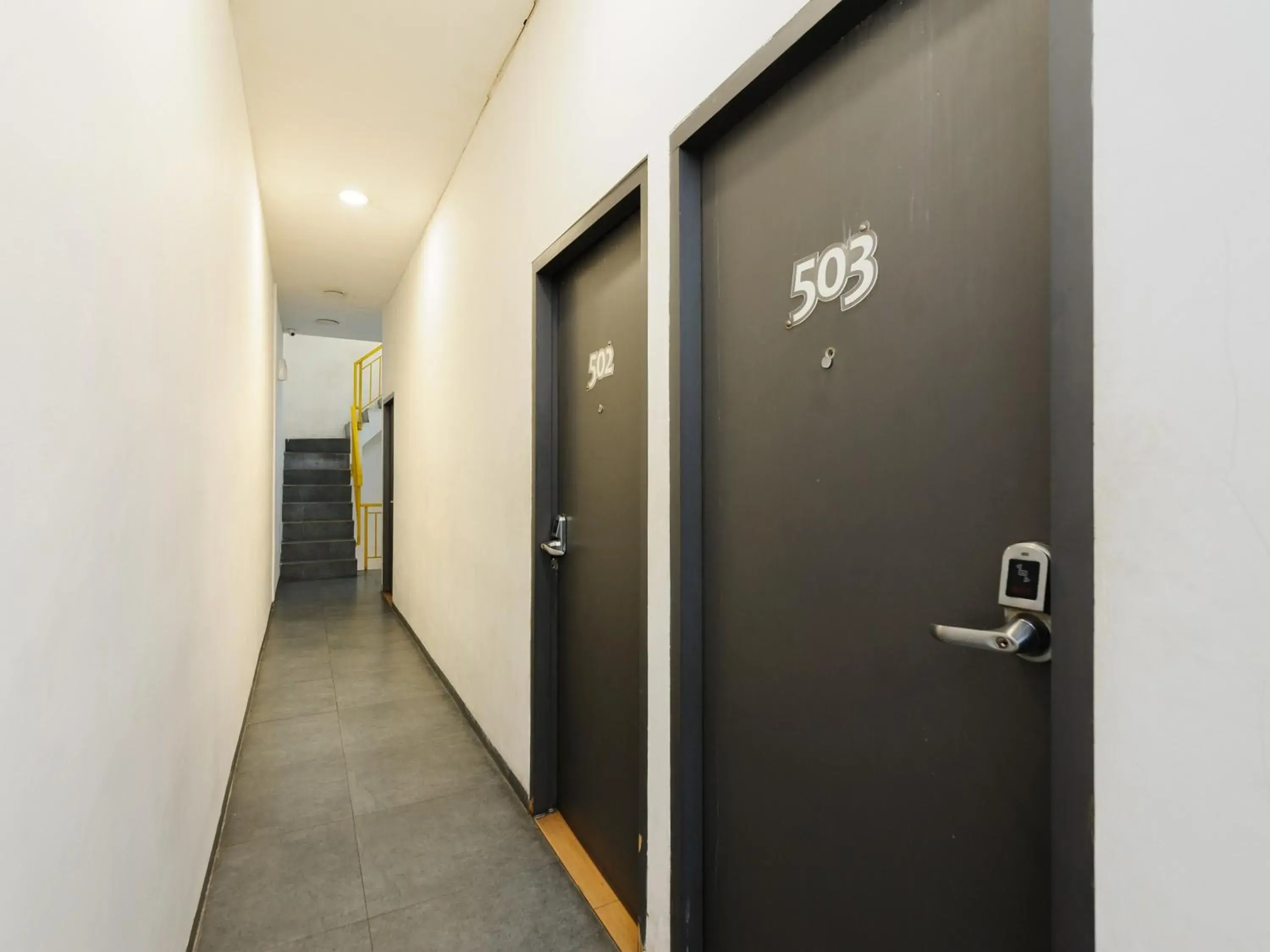 Property building in RedDoorz Plus @ Danau Sunter Utara Property building in RedDoorz Plus @ Danau Sunter Utara