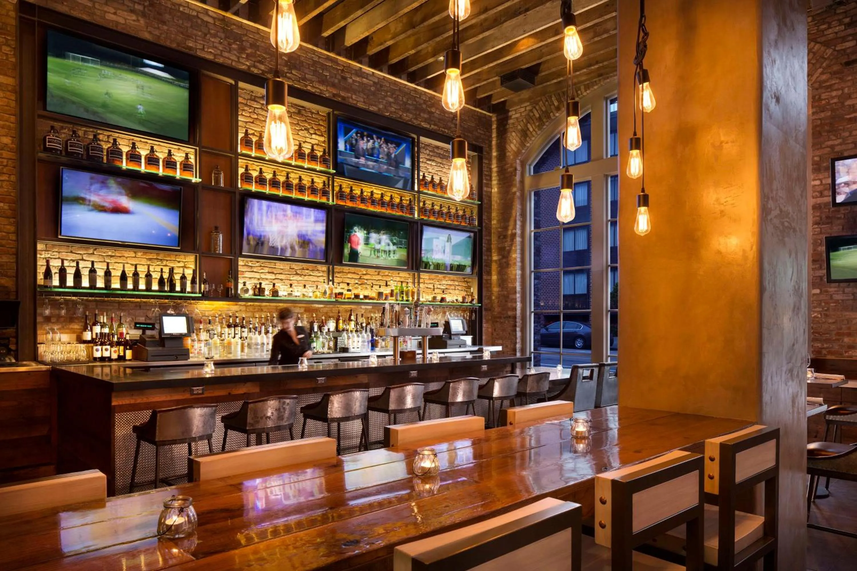 Lounge or bar in Hyatt Centric Fisherman's Wharf San Francisco