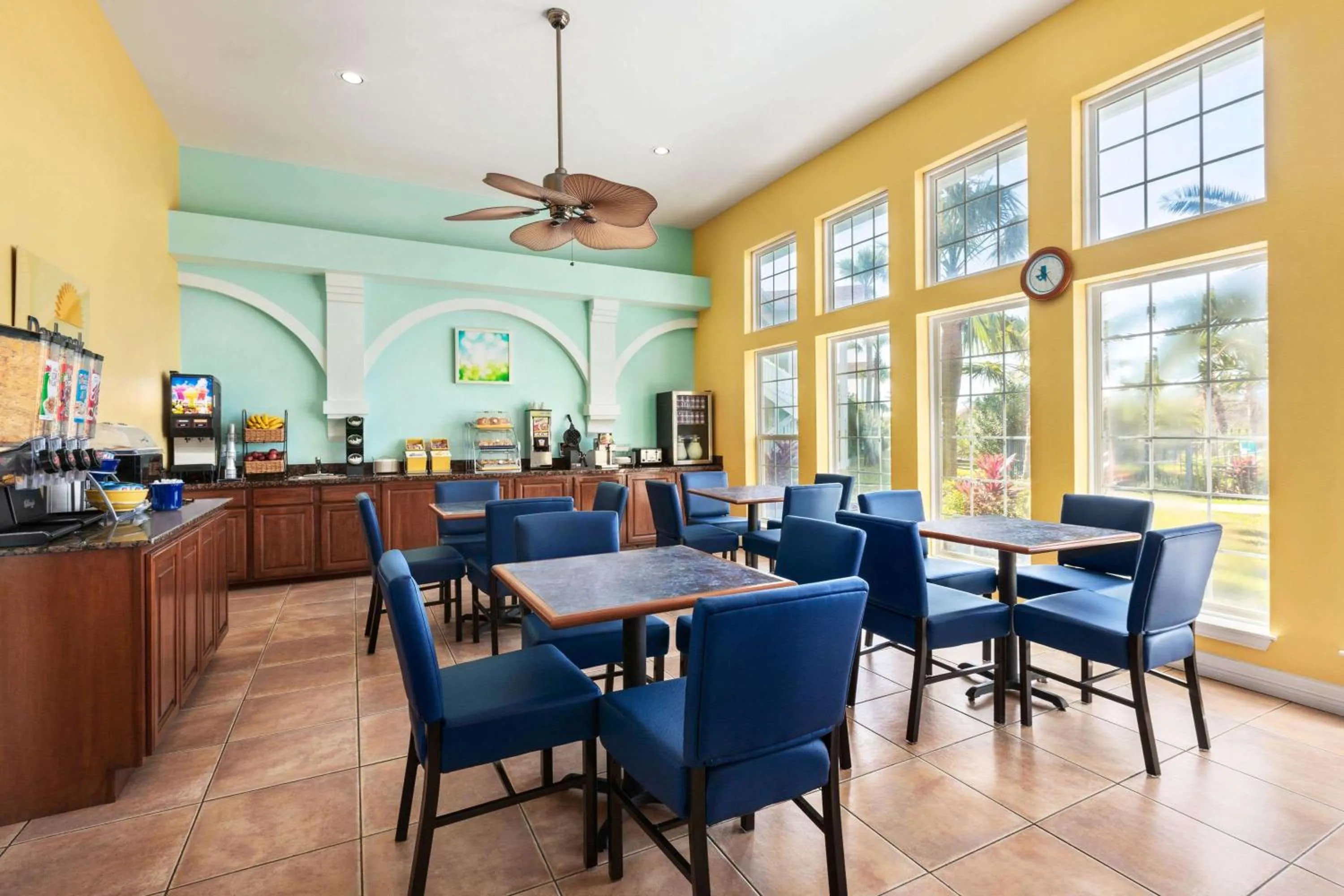 Restaurant/places to eat in Days Inn by Wyndham Port Aransas TX