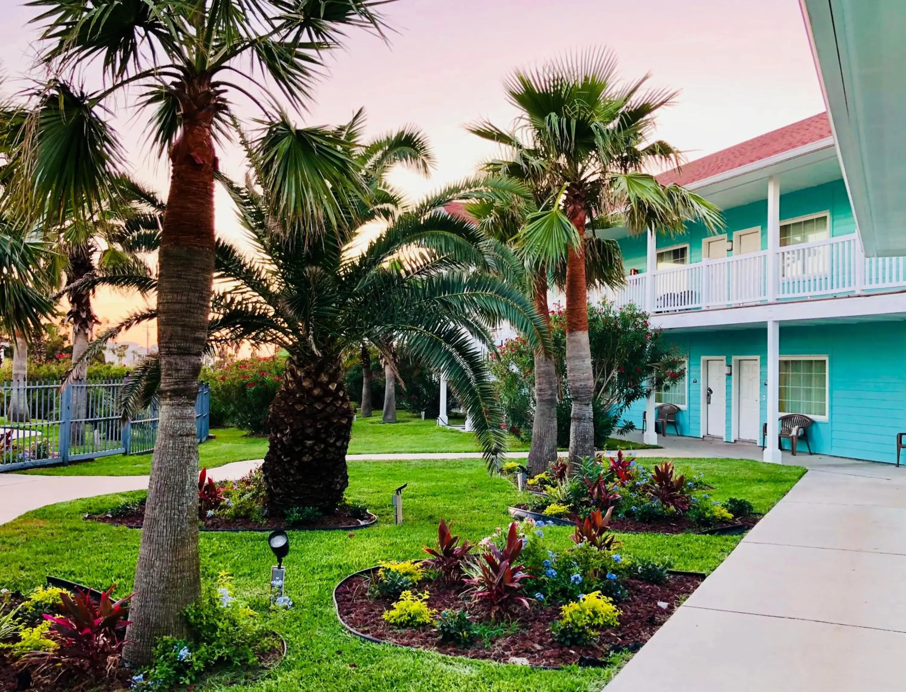 Property building in Days Inn by Wyndham Port Aransas TX Property building in Days Inn by Wyndham Port Aransas TX