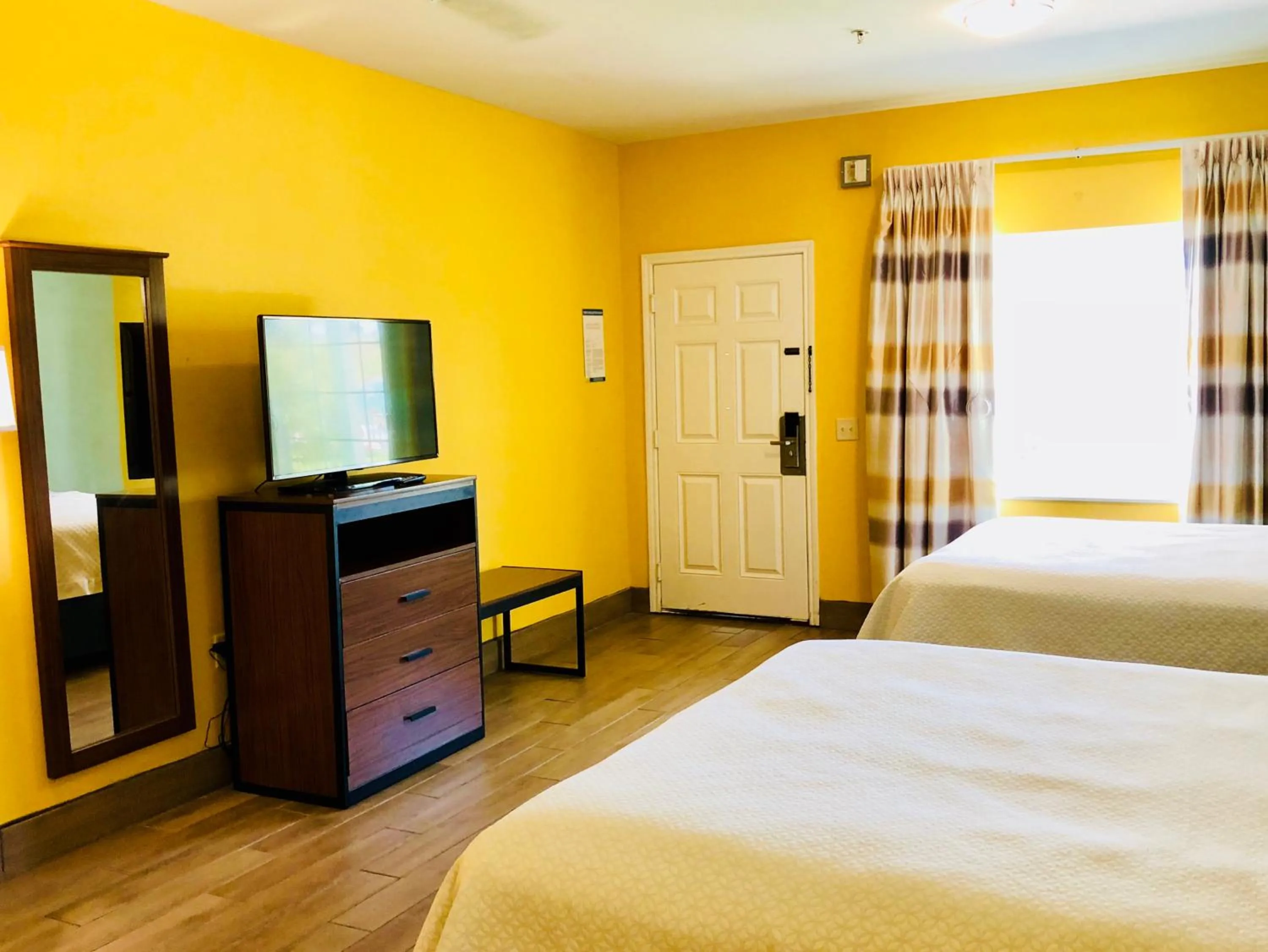 Other, Bed in Days Inn by Wyndham Port Aransas TX