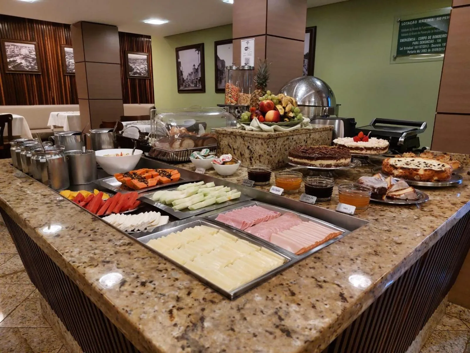 Breakfast in Príncipe Hotel