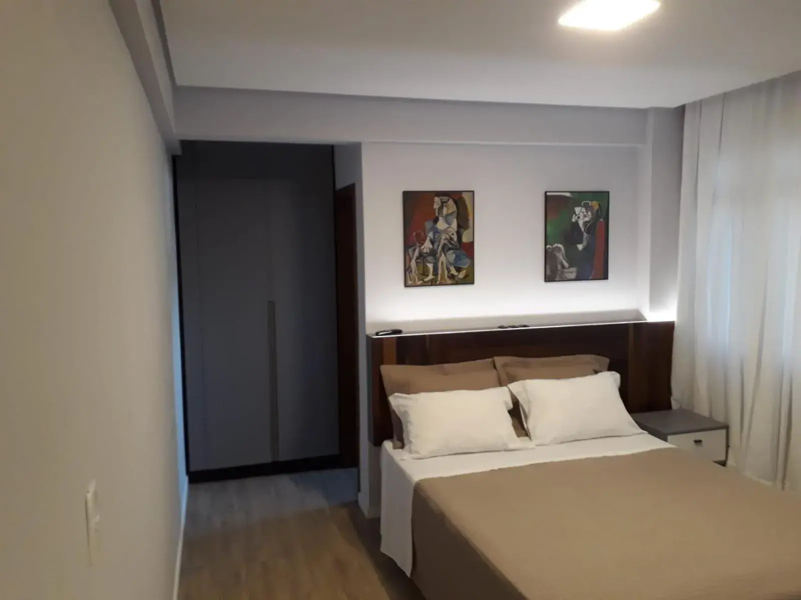 Loft com cama de casal in Príncipe Hotel Loft com cama de casal in Príncipe Hotel