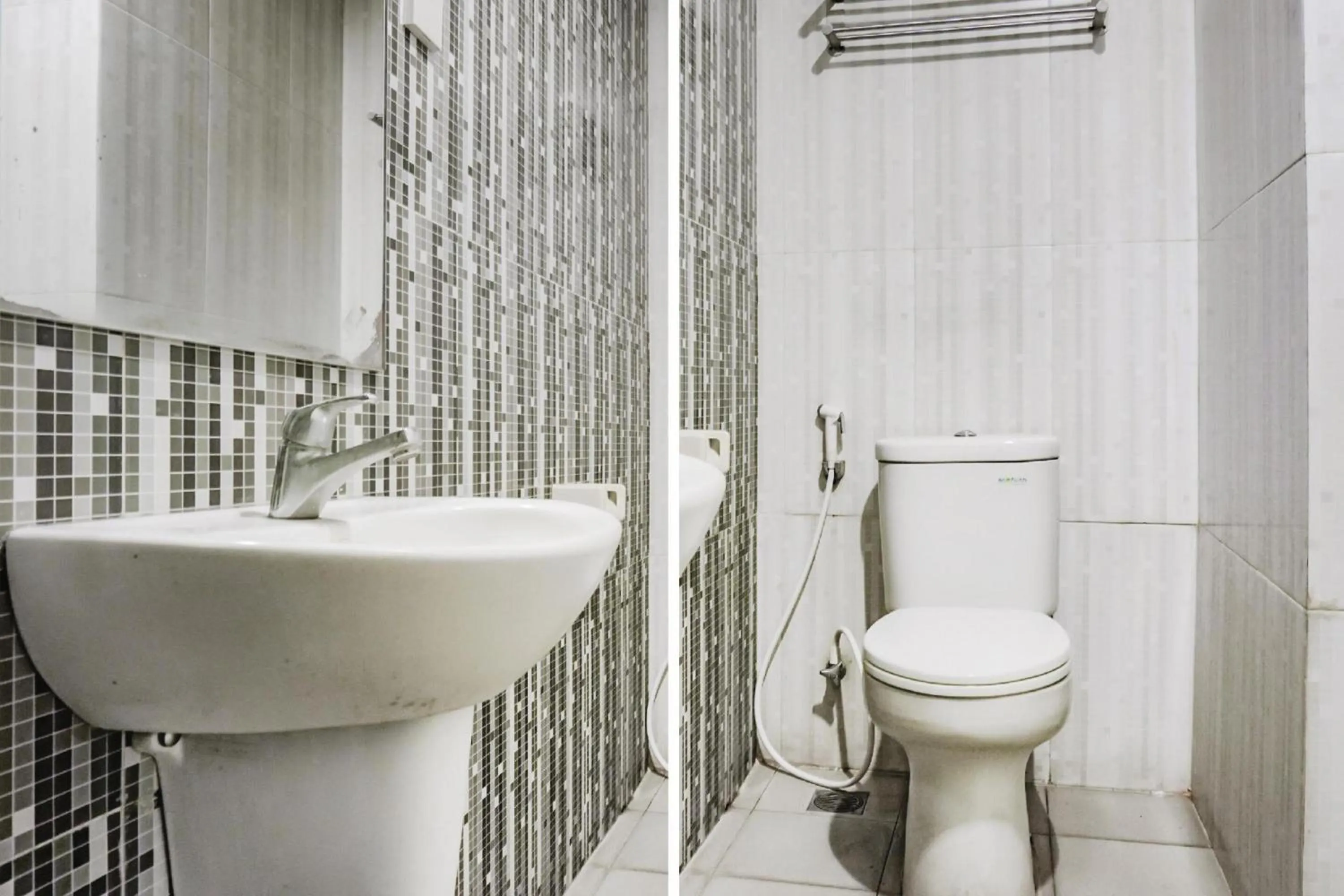 Bathroom in Collection O Hotel Antara