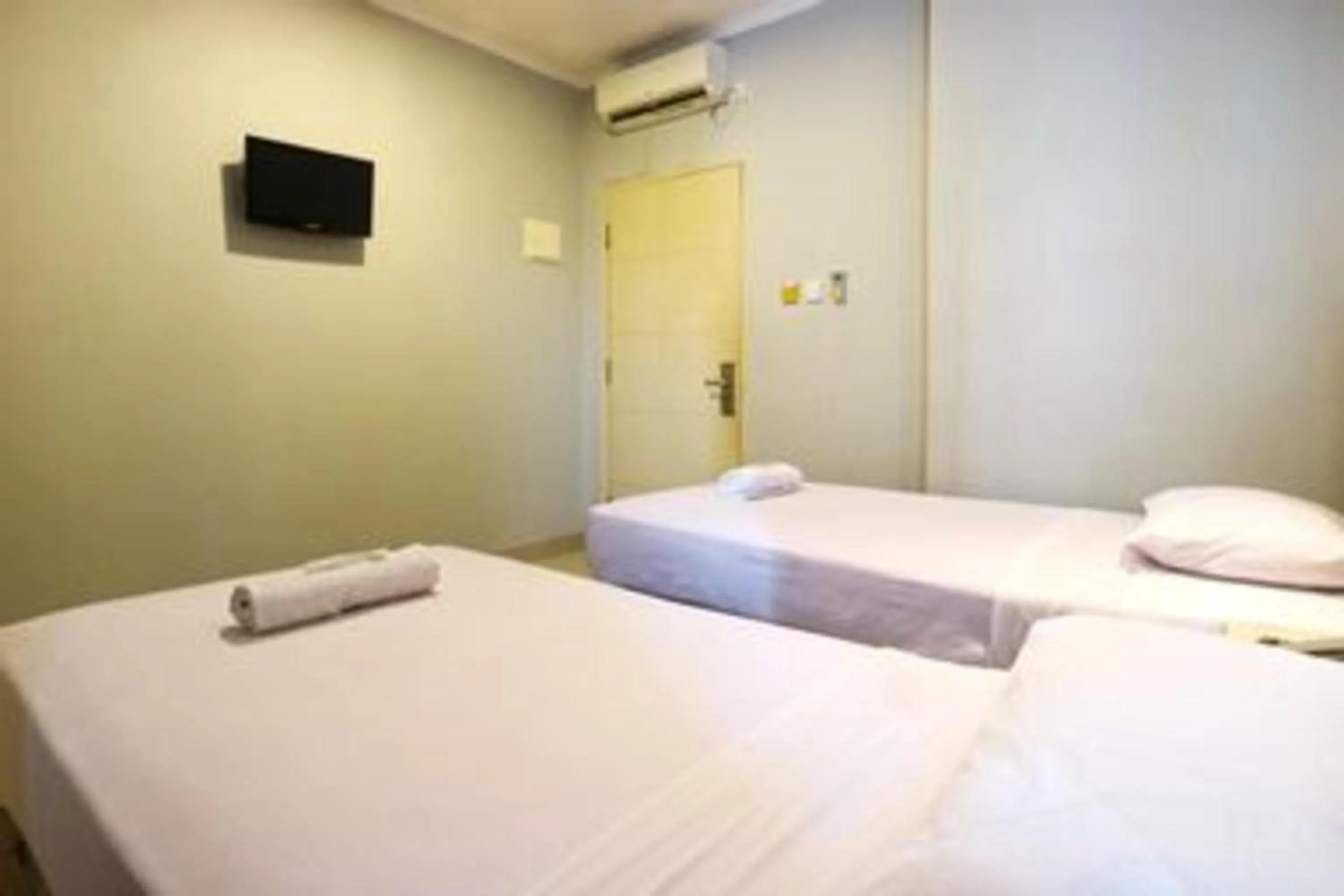 Photo of the whole room, Bed in Collection O Hotel Antara