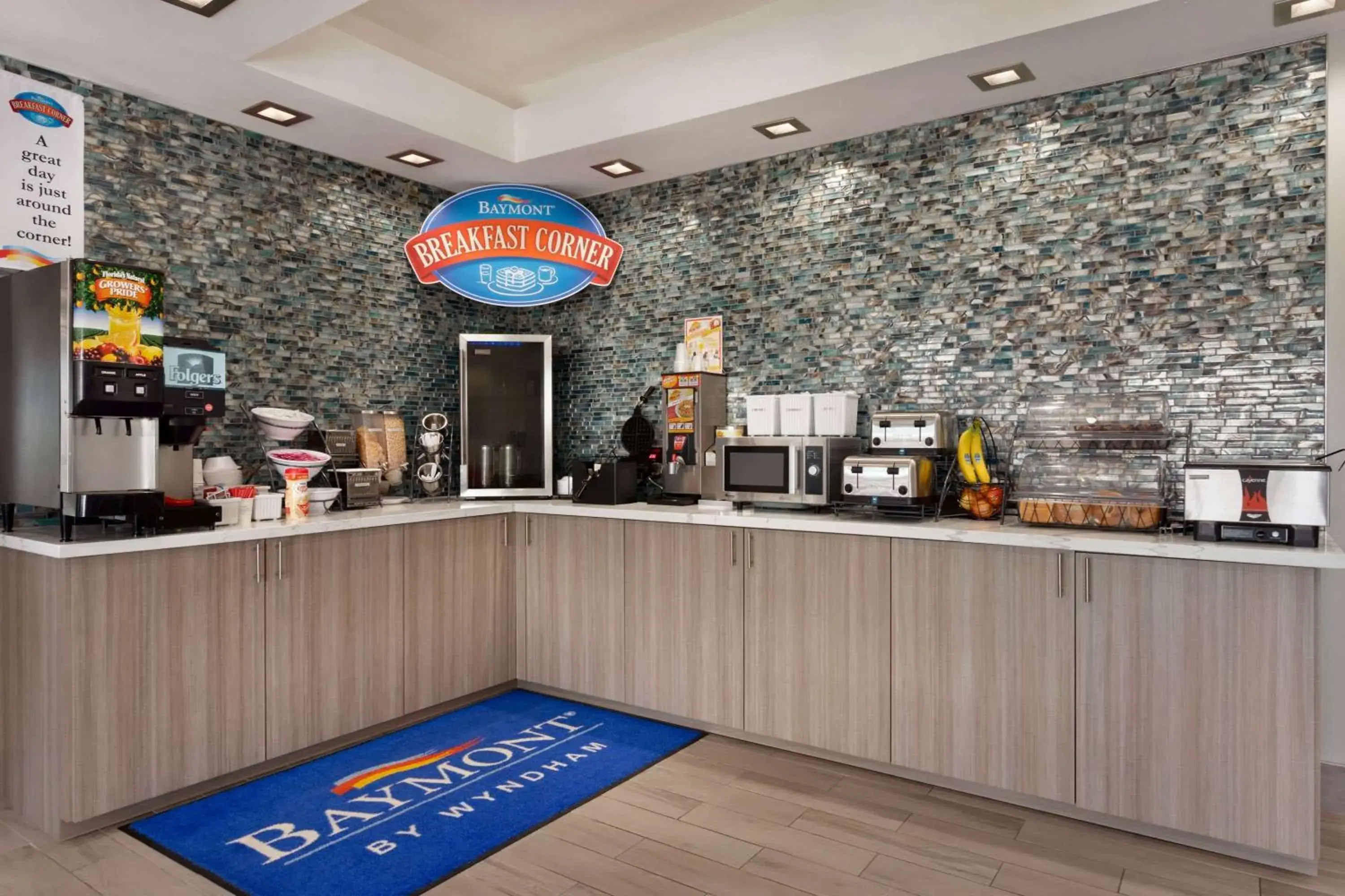 Restaurant/places to eat in Baymont Inn & Suites Shawnee Restaurant/places to eat in Baymont Inn & Suites Shawnee